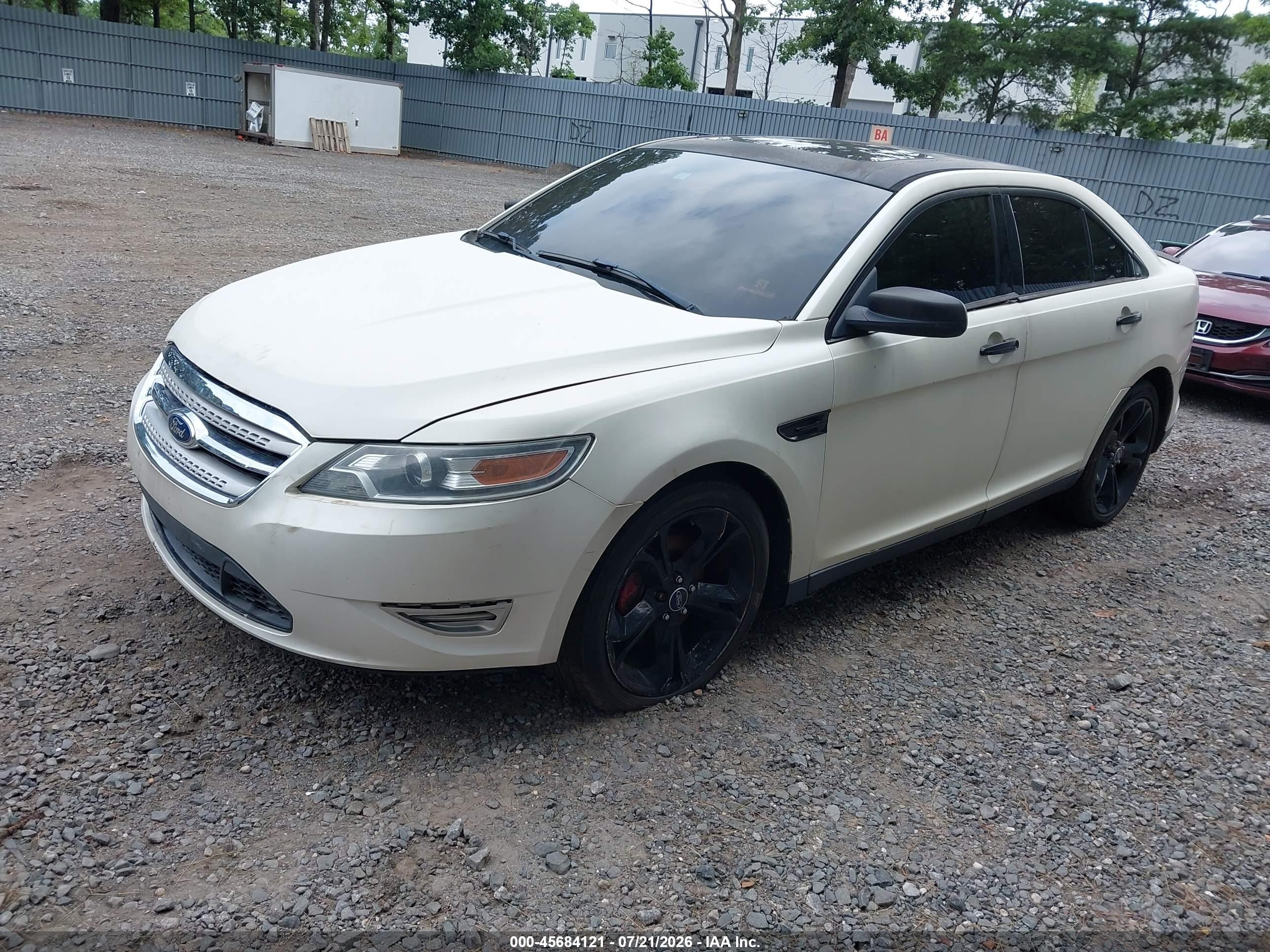 2012 Ford Taurus Sho White vin: 1FAHP2KT9CG138140
