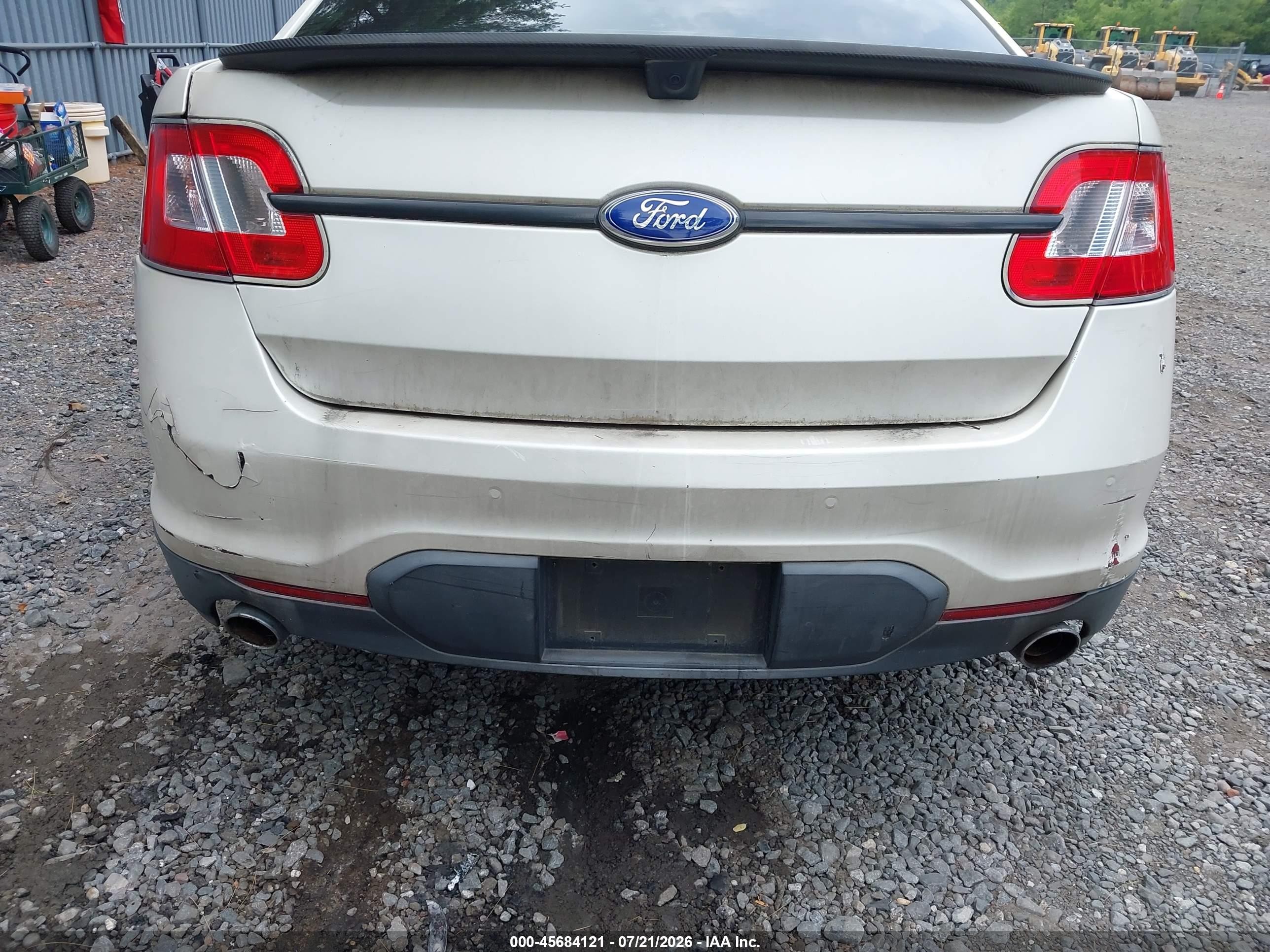 2012 Ford Taurus Sho White vin: 1FAHP2KT9CG138140