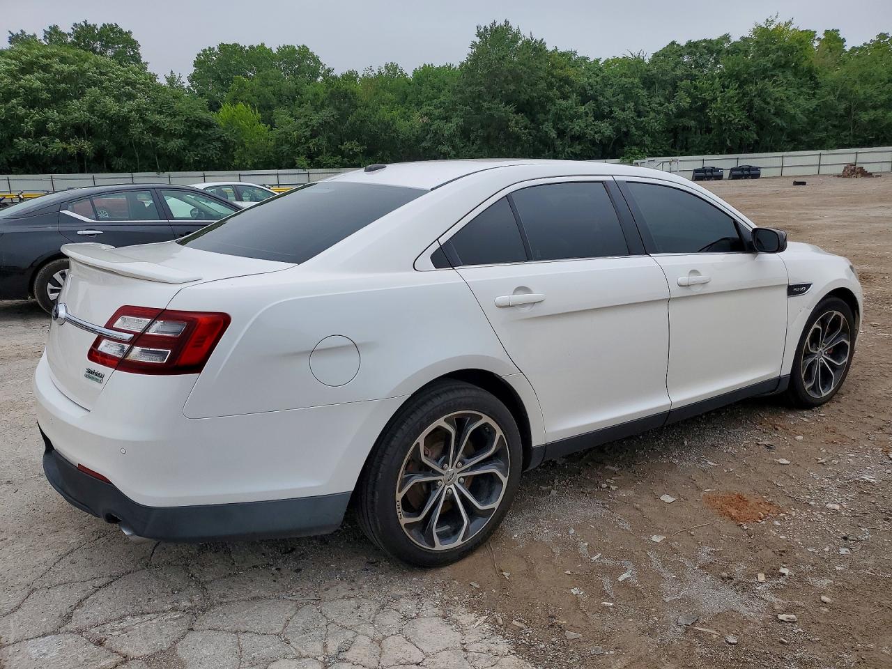 2013 Ford Taurus Sho White vin: 1FAHP2KT9DG122683