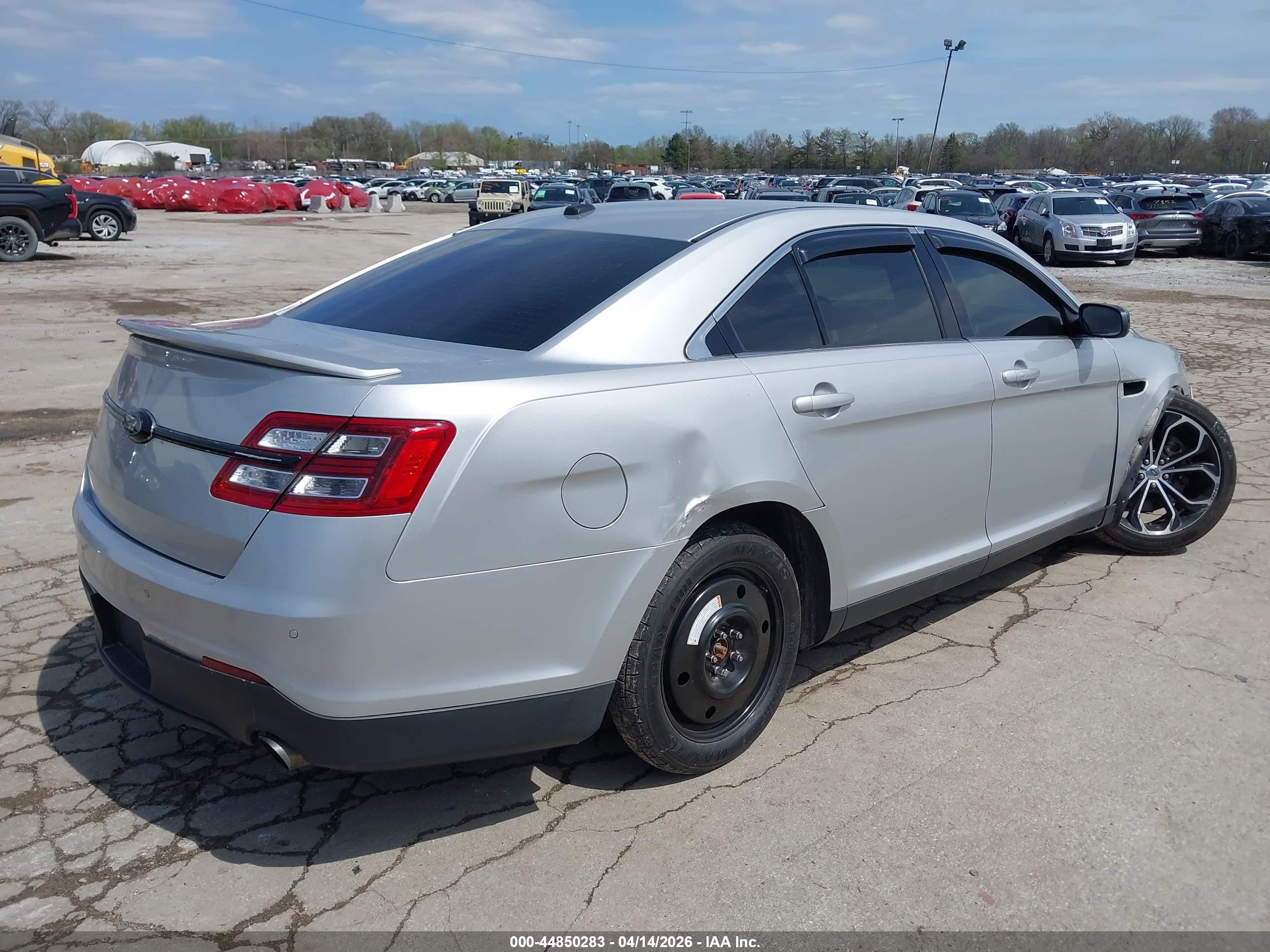 2013 Ford Taurus Sho Серебряный vin: 1FAHP2KT9DG190417