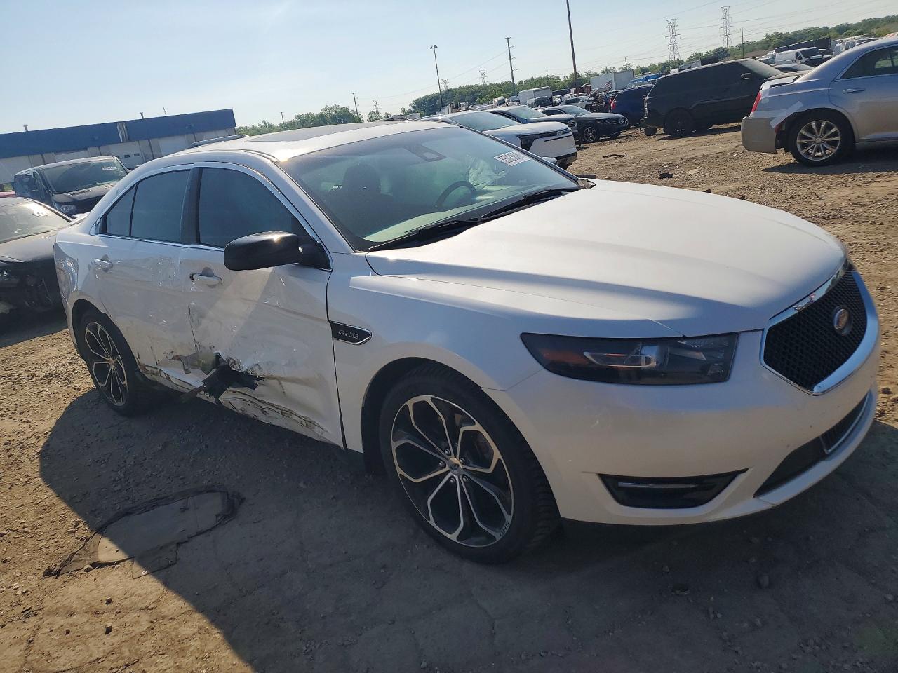 2015 Ford Taurus Sho White vin: 1FAHP2KT9FG202813