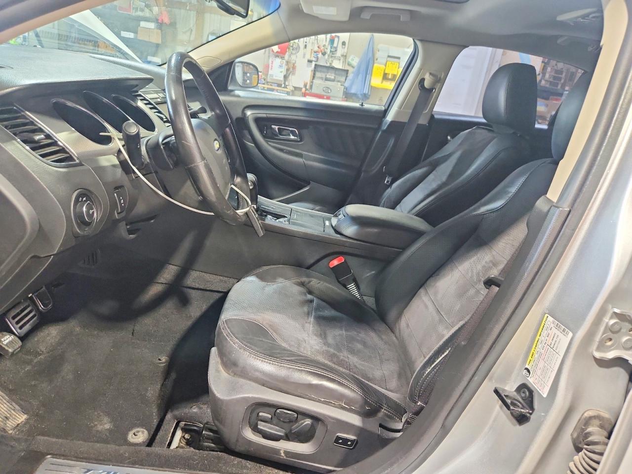 2010 Ford Taurus Sho Silver vin: 1FAHP2KTXAG165473