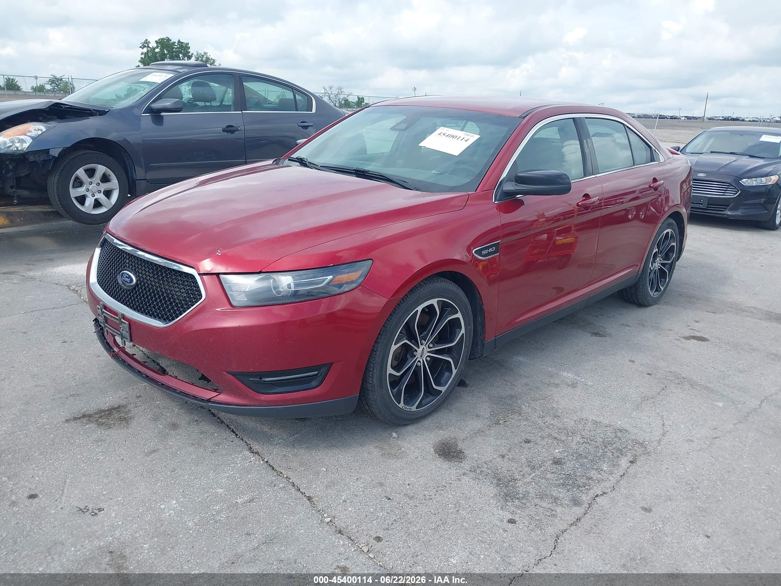 2015 Ford Taurus Sho Red vin: 1FAHP2KTXFG127426