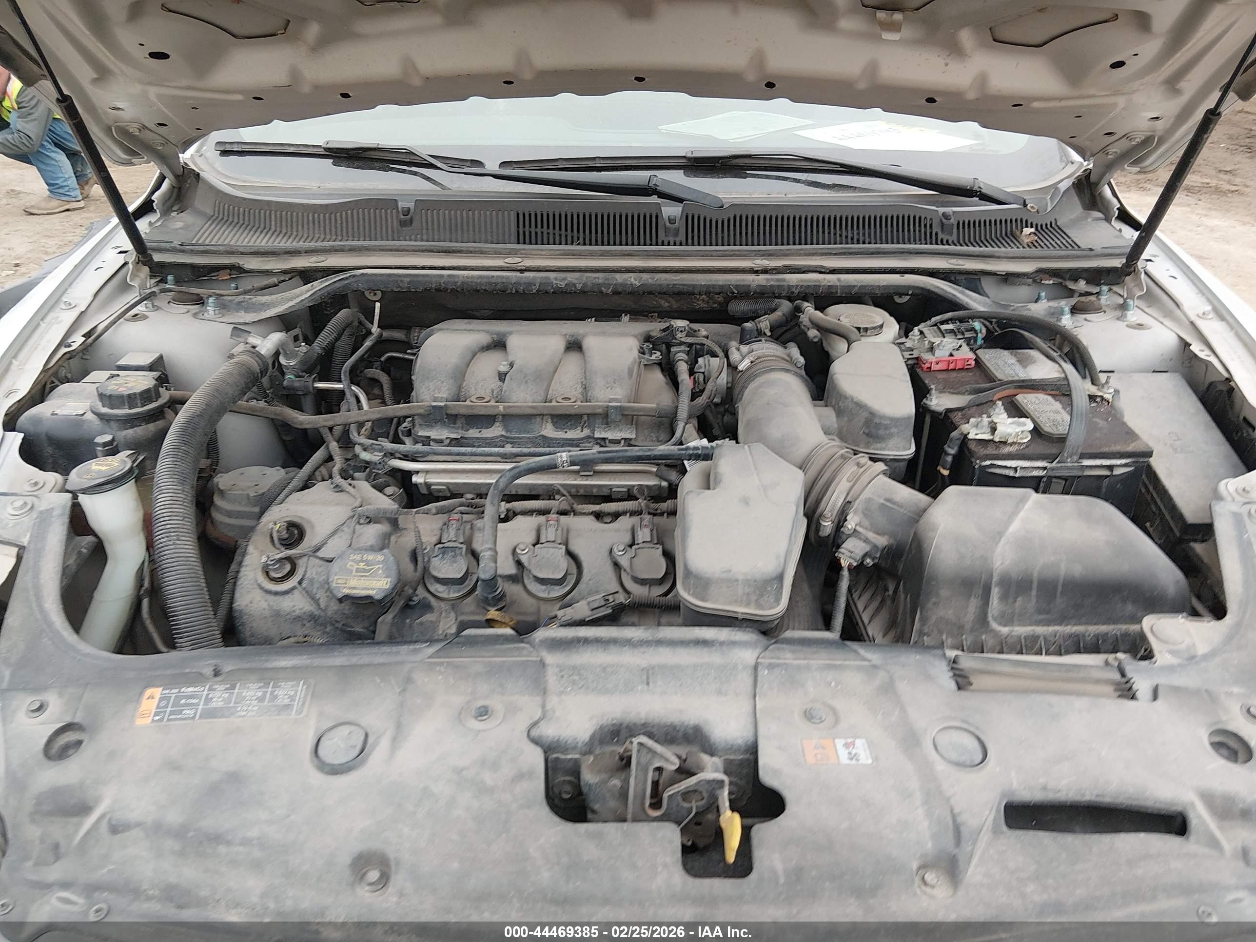 2013 Ford Police Interceptor Silver vin: 1FAHP2L82DG132241