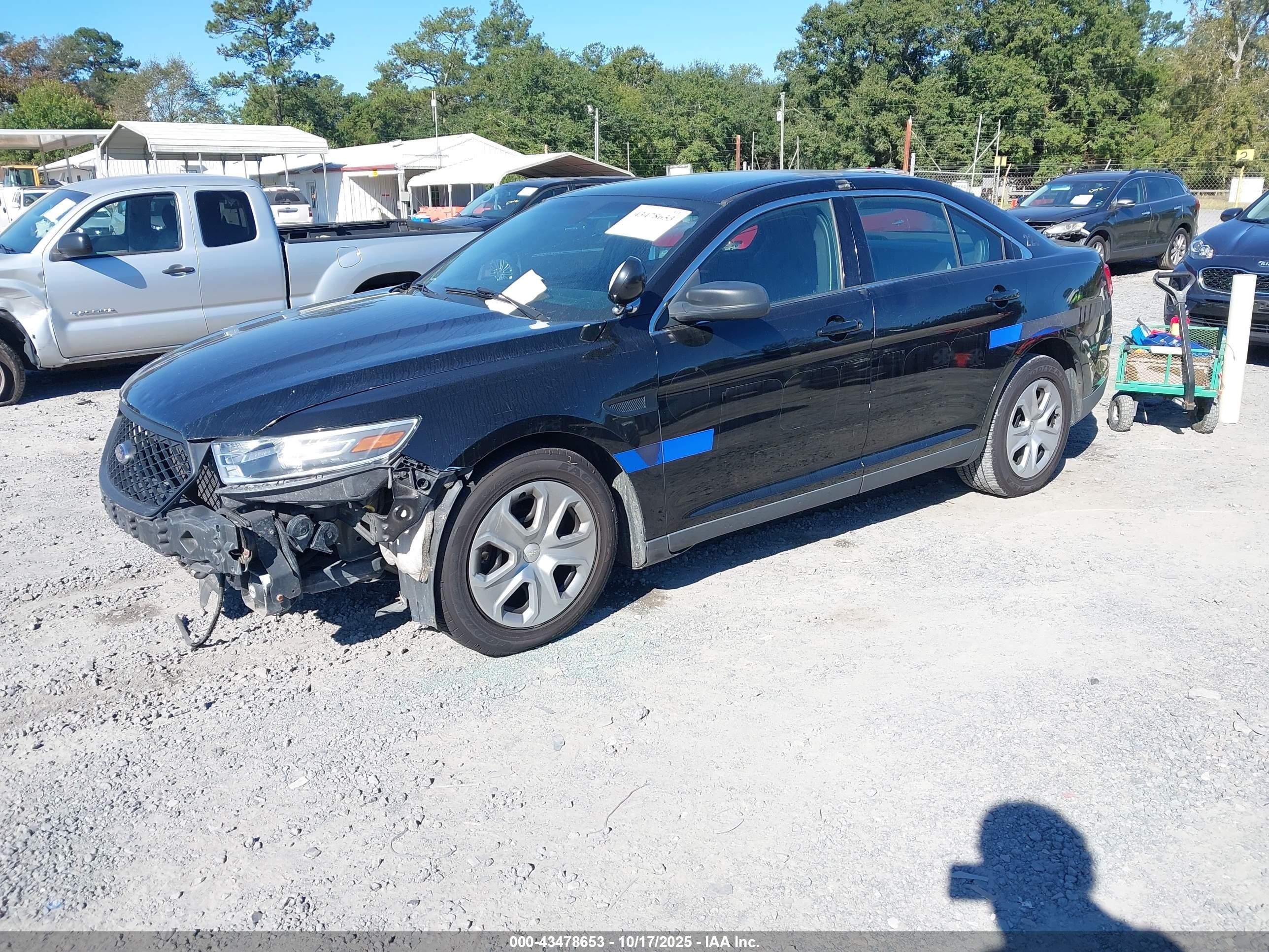 2015 Ford Police Interceptor   Black vin: 1FAHP2L82FG154081