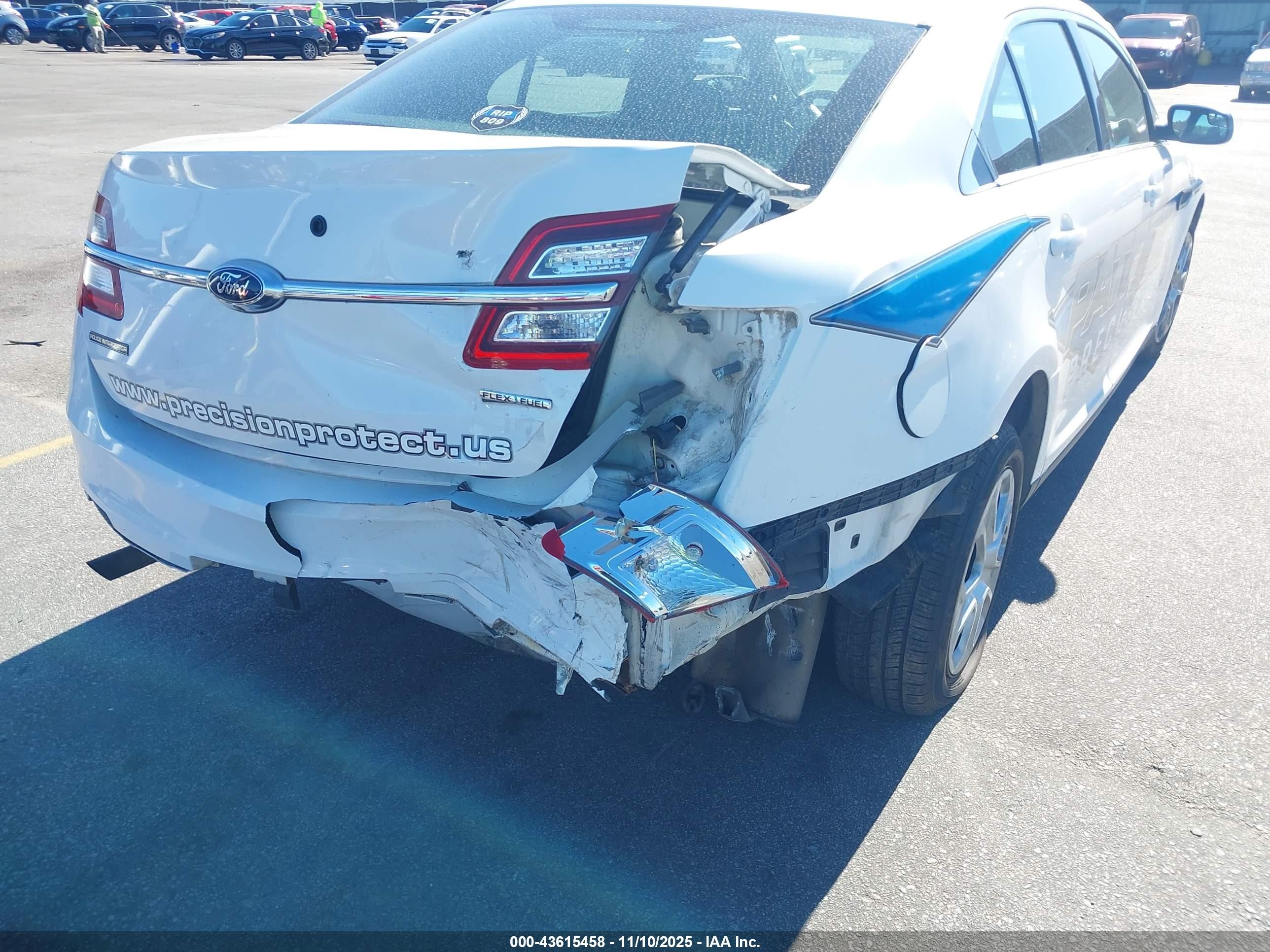 2013 Ford Police Interceptor   White vin: 1FAHP2L83DG175910