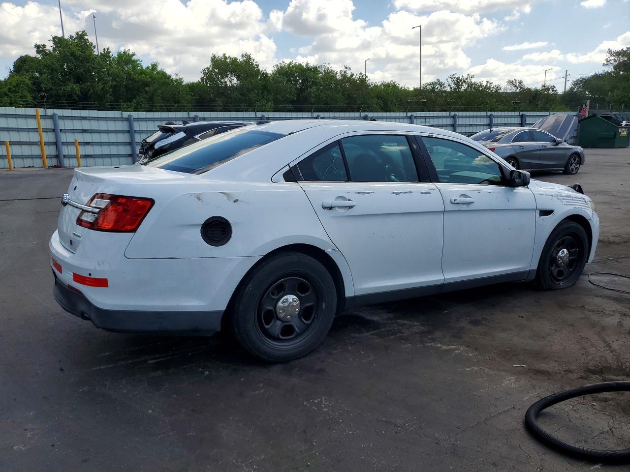 2015 Ford Taurus Police Interceptor White vin: 1FAHP2L84FG149335