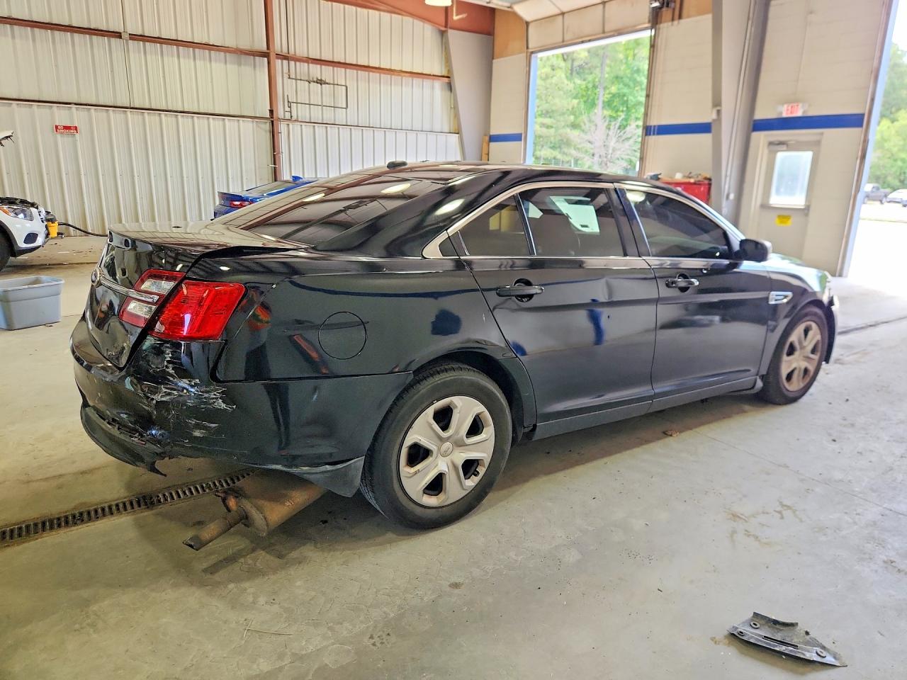 2015 Ford Taurus Police Black vin: 1FAHP2L84FG208092
