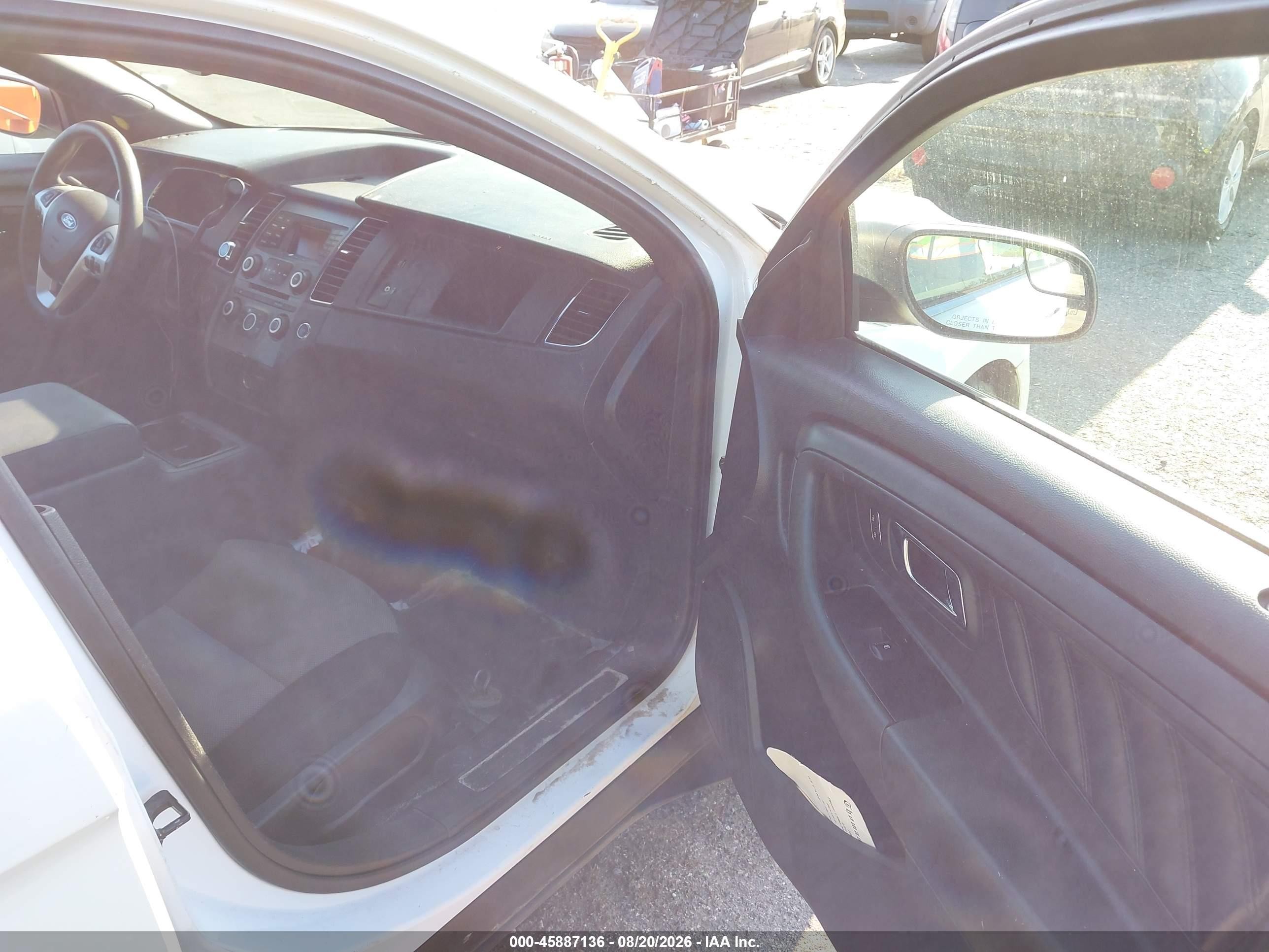 2015 Ford Police Interceptor   White vin: 1FAHP2L86FG116546