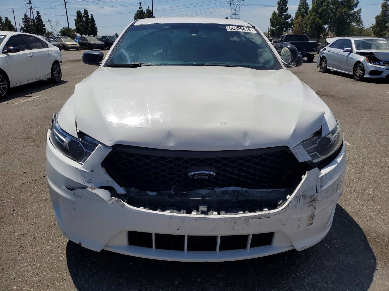 2017 Ford Taurus Police Interceptor White vin: 1FAHP2L86HG100348