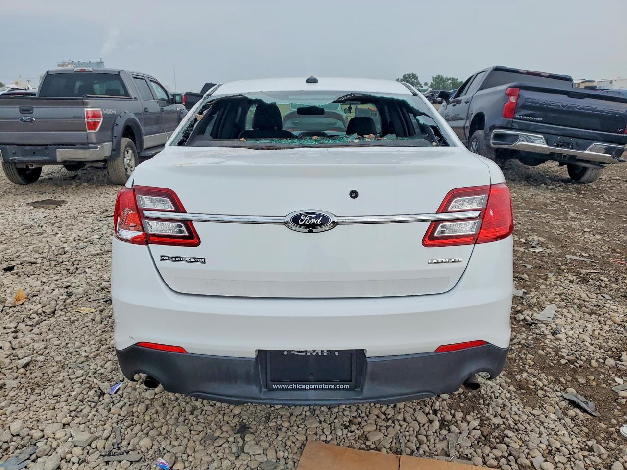 2016 Ford Taurus Police Interceptor Белый vin: 1FAHP2L87GG105573