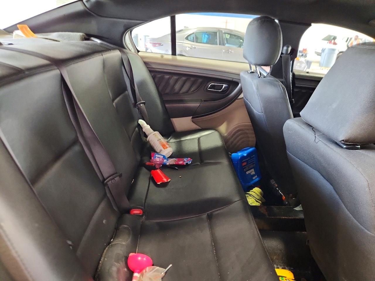 2017 Ford Taurus Police Interceptor White vin: 1FAHP2L87HG143676
