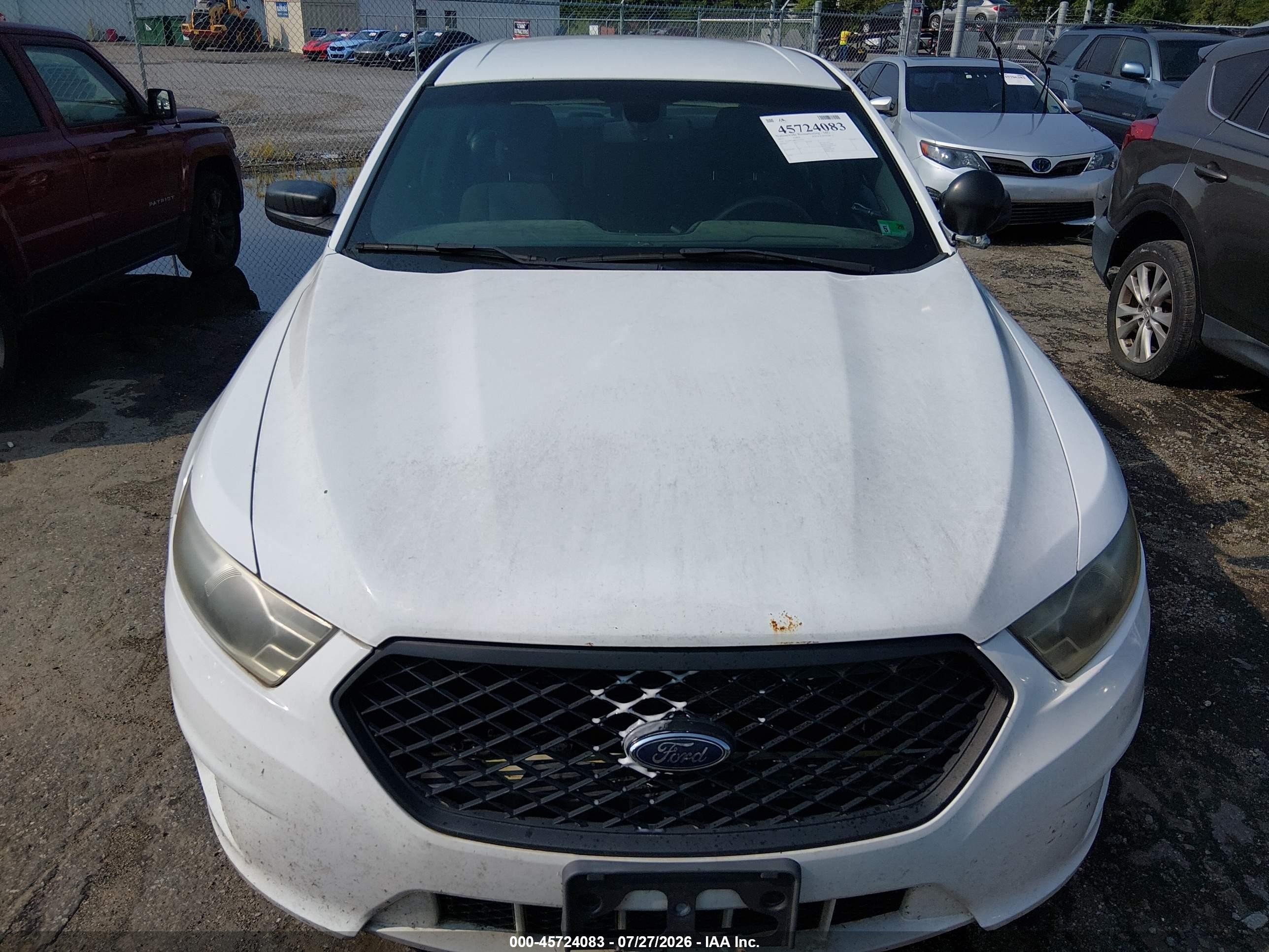 2015 Ford Police Interceptor   White vin: 1FAHP2L88FG122770