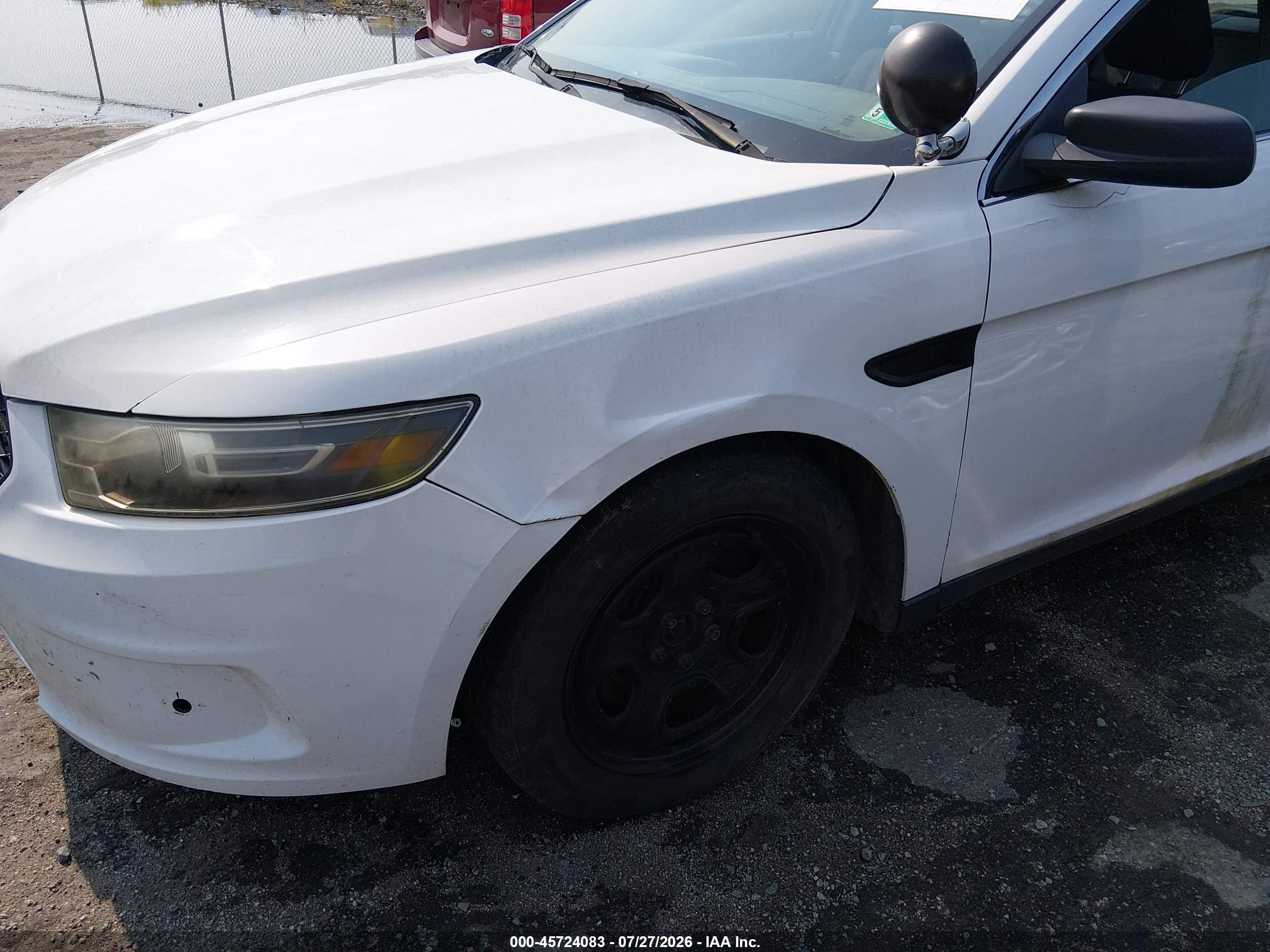 2015 Ford Police Interceptor   White vin: 1FAHP2L88FG122770