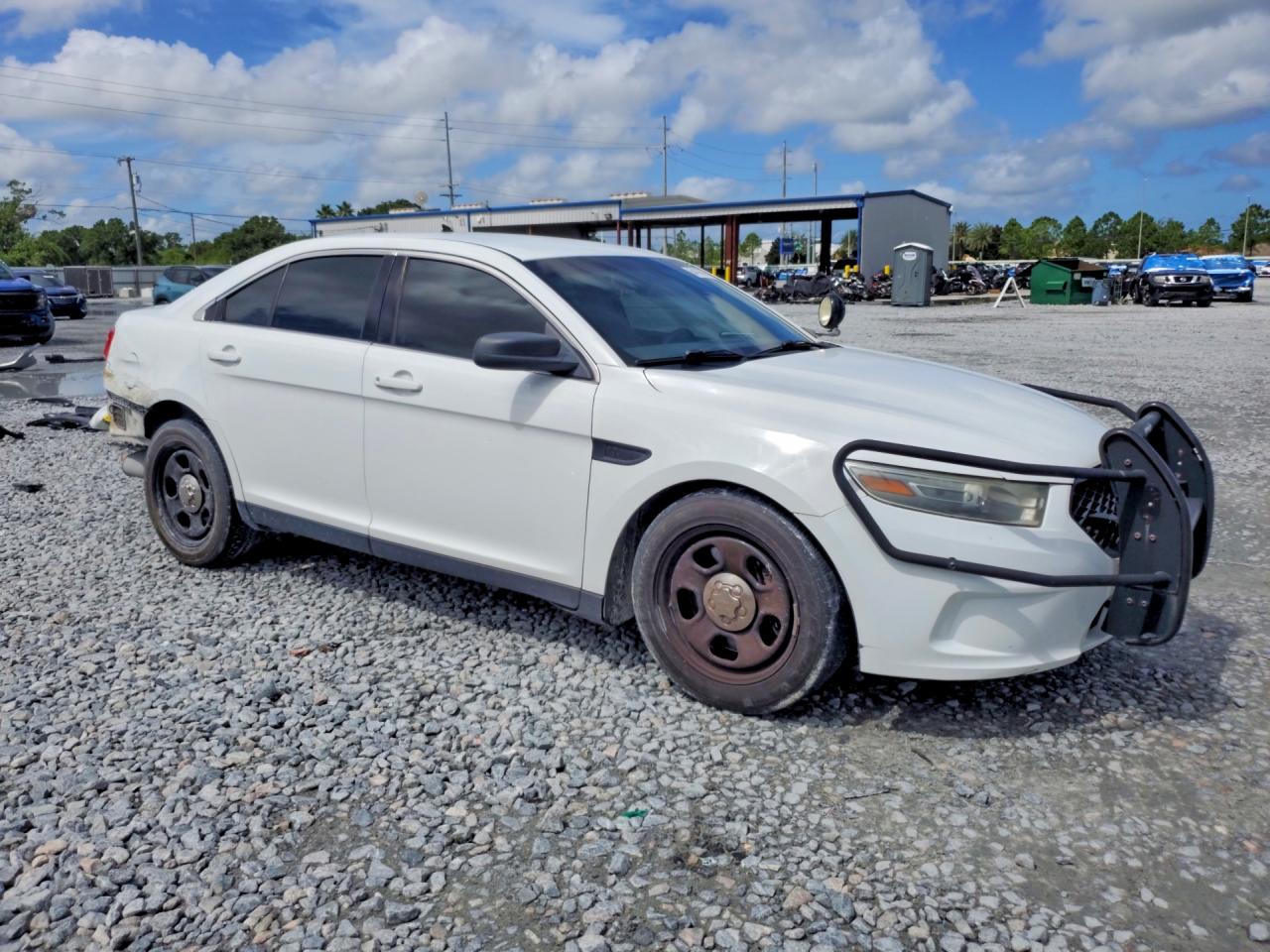 2013 Ford Taurus Police Interceptor White vin: 1FAHP2L8XDG132035