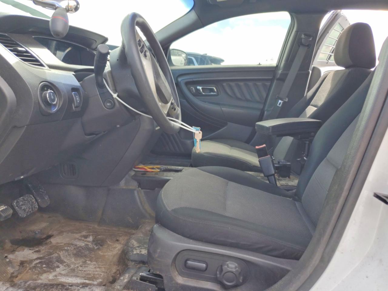 2013 Ford Taurus Police Interceptor White vin: 1FAHP2L8XDG132035