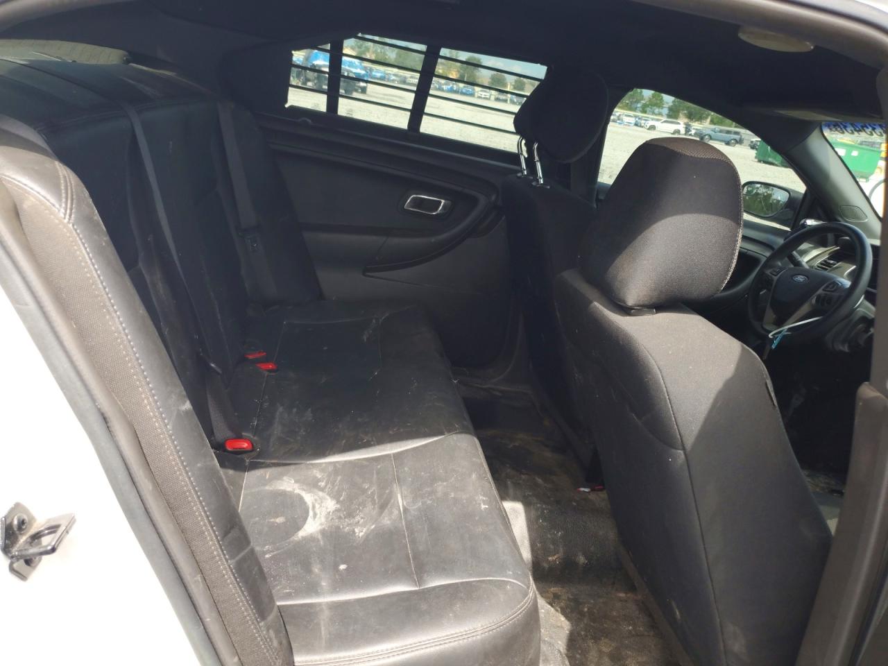 2013 Ford Taurus Police Interceptor White vin: 1FAHP2L8XDG132035