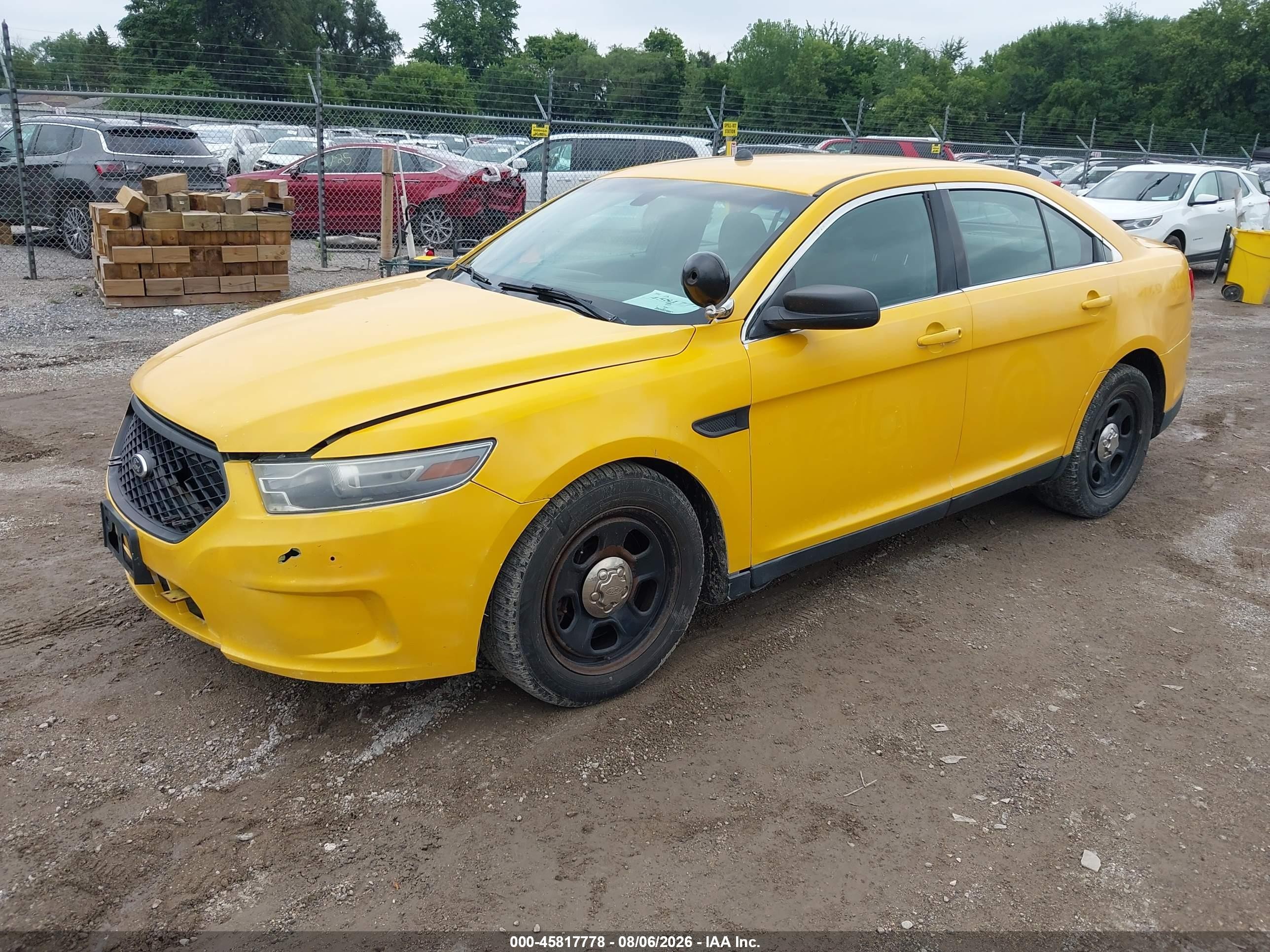 2013 Ford Police Interceptor   Yellow vin: 1FAHP2M81DG143469