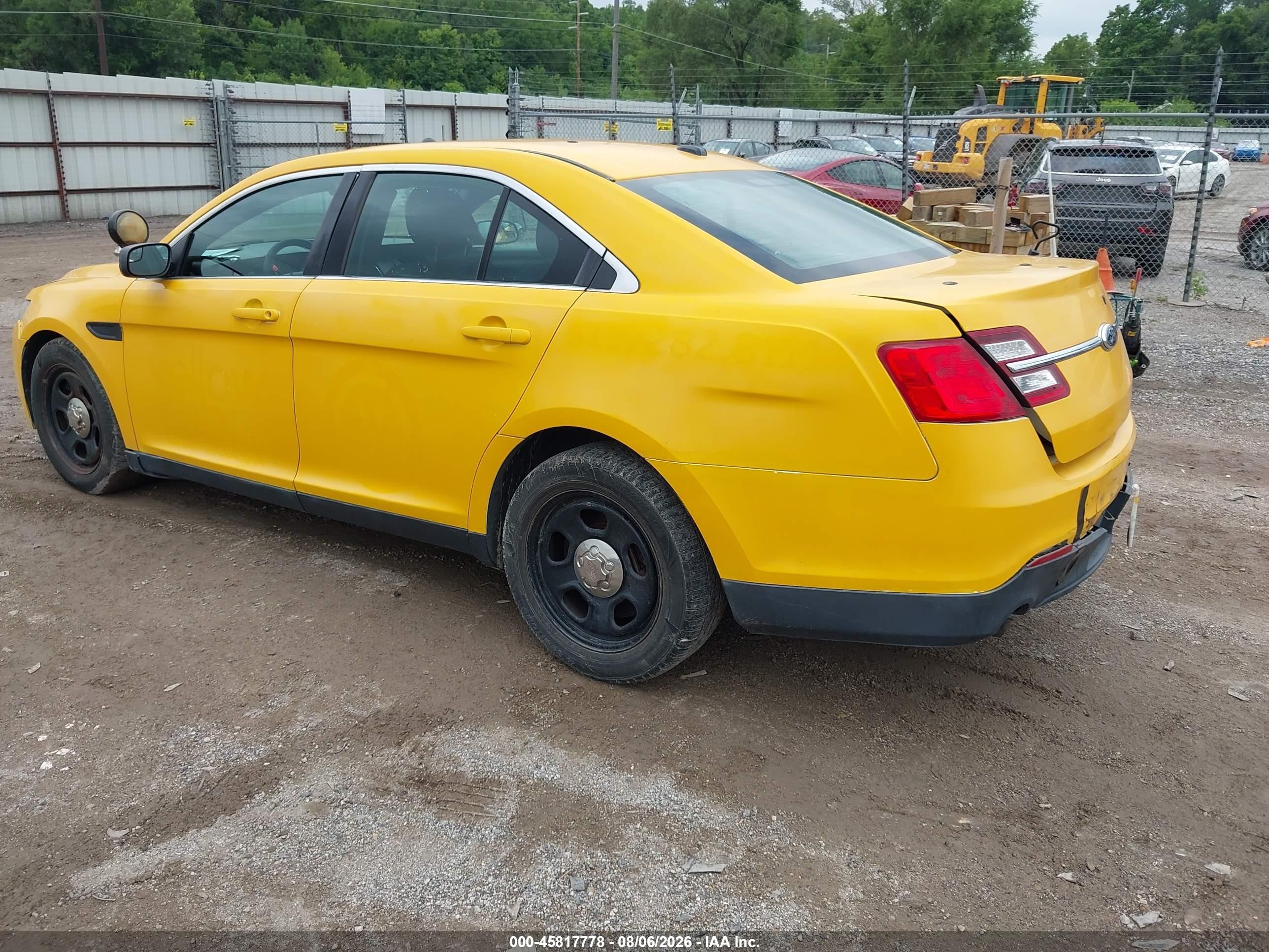 2013 Ford Police Interceptor   Yellow vin: 1FAHP2M81DG143469
