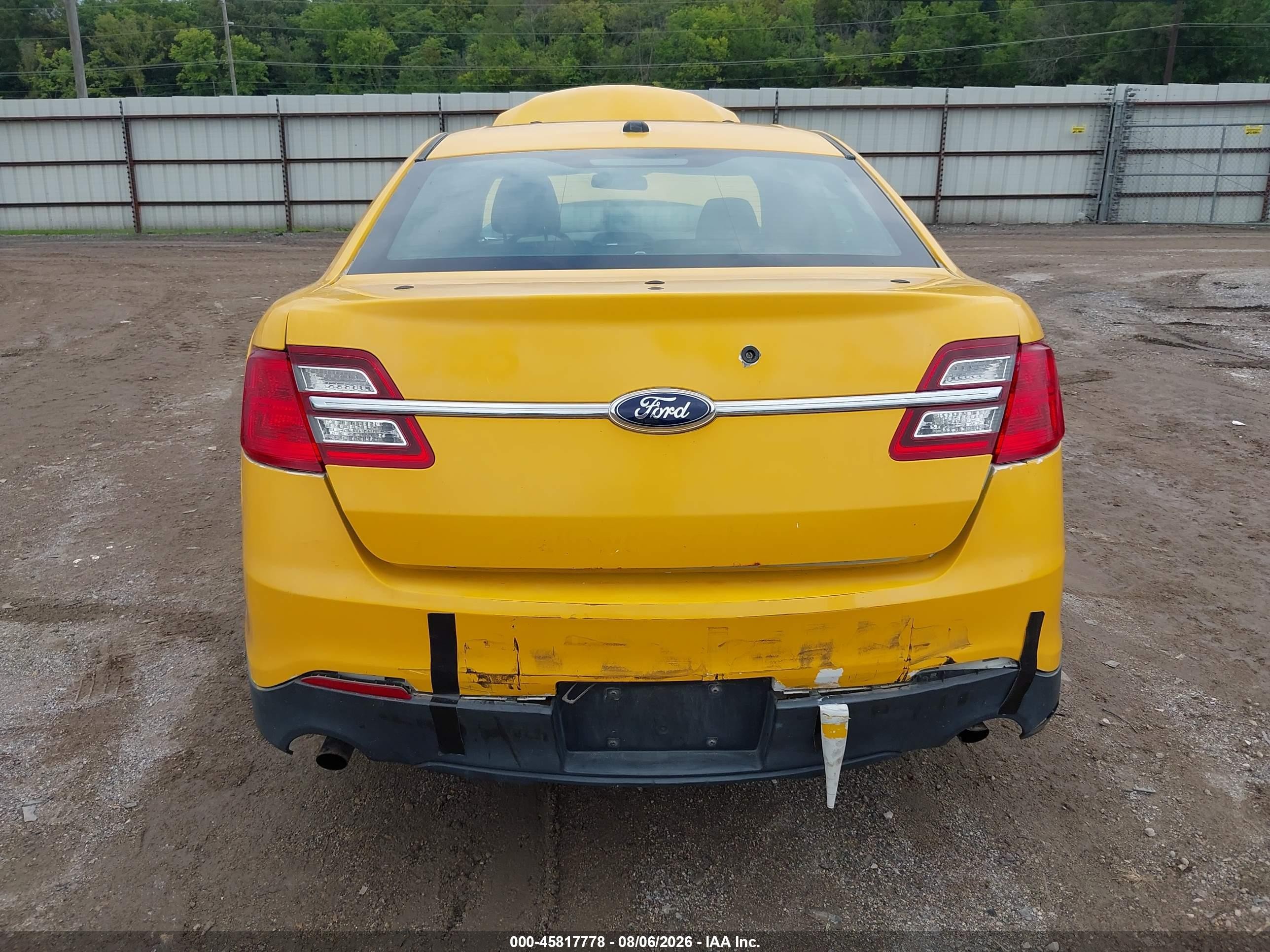2013 Ford Police Interceptor   Yellow vin: 1FAHP2M81DG143469