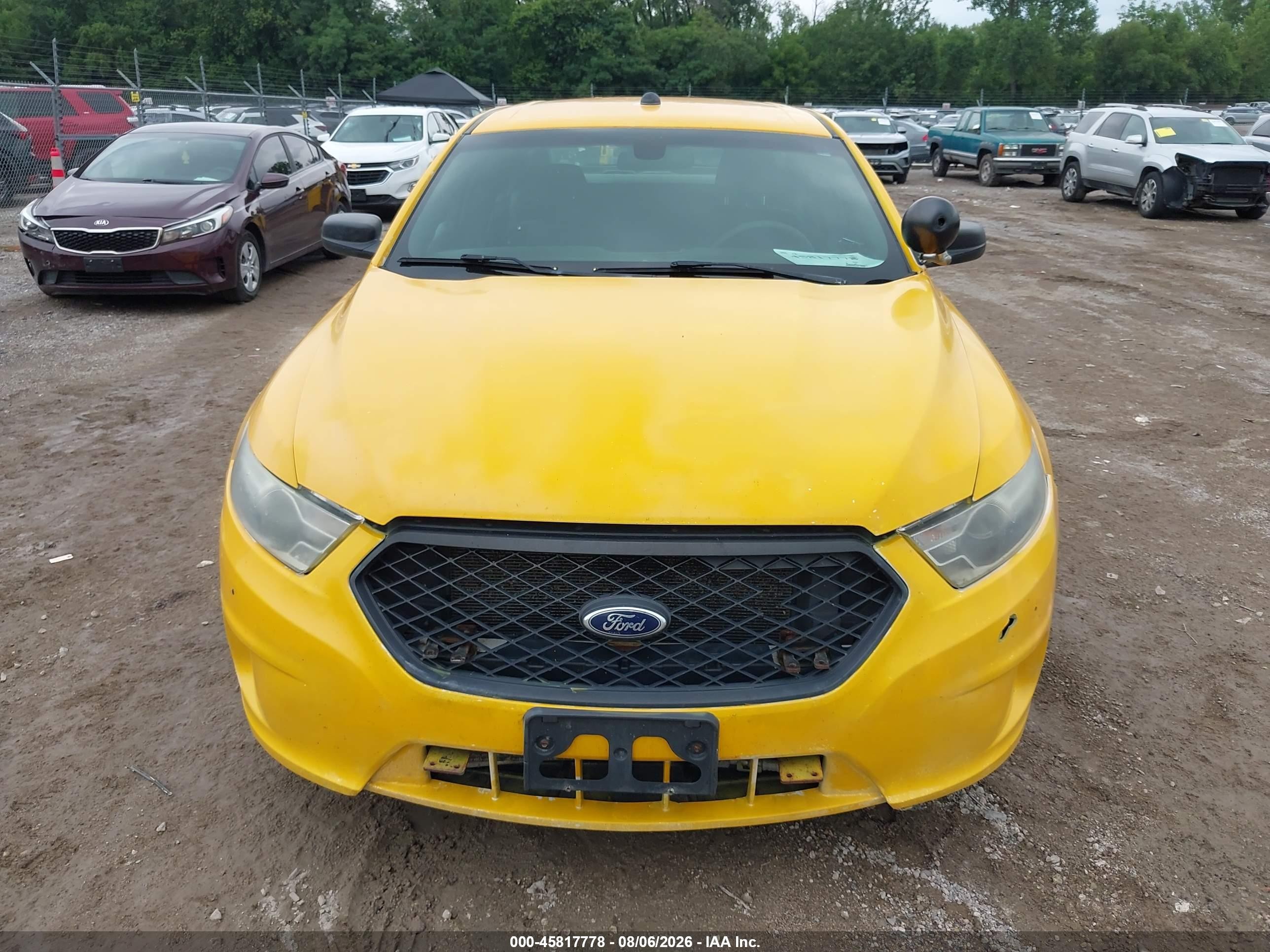 2013 Ford Police Interceptor   Yellow vin: 1FAHP2M81DG143469