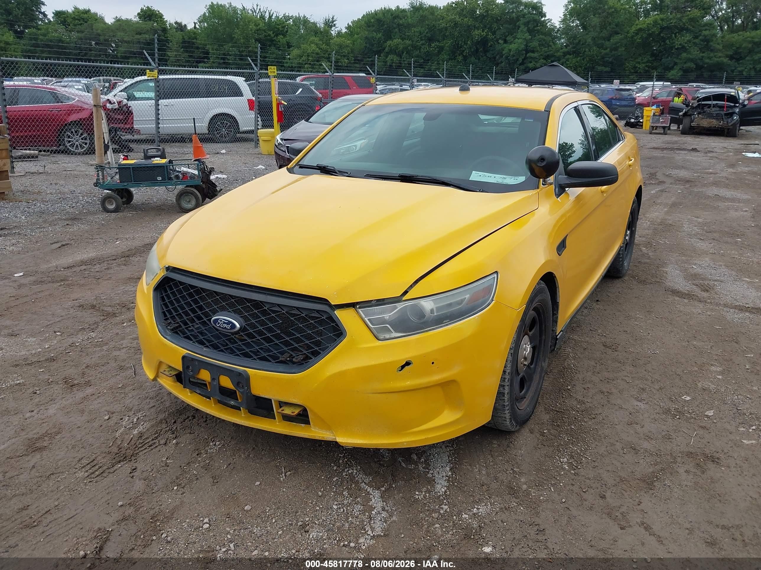 2013 Ford Police Interceptor   Yellow vin: 1FAHP2M81DG143469