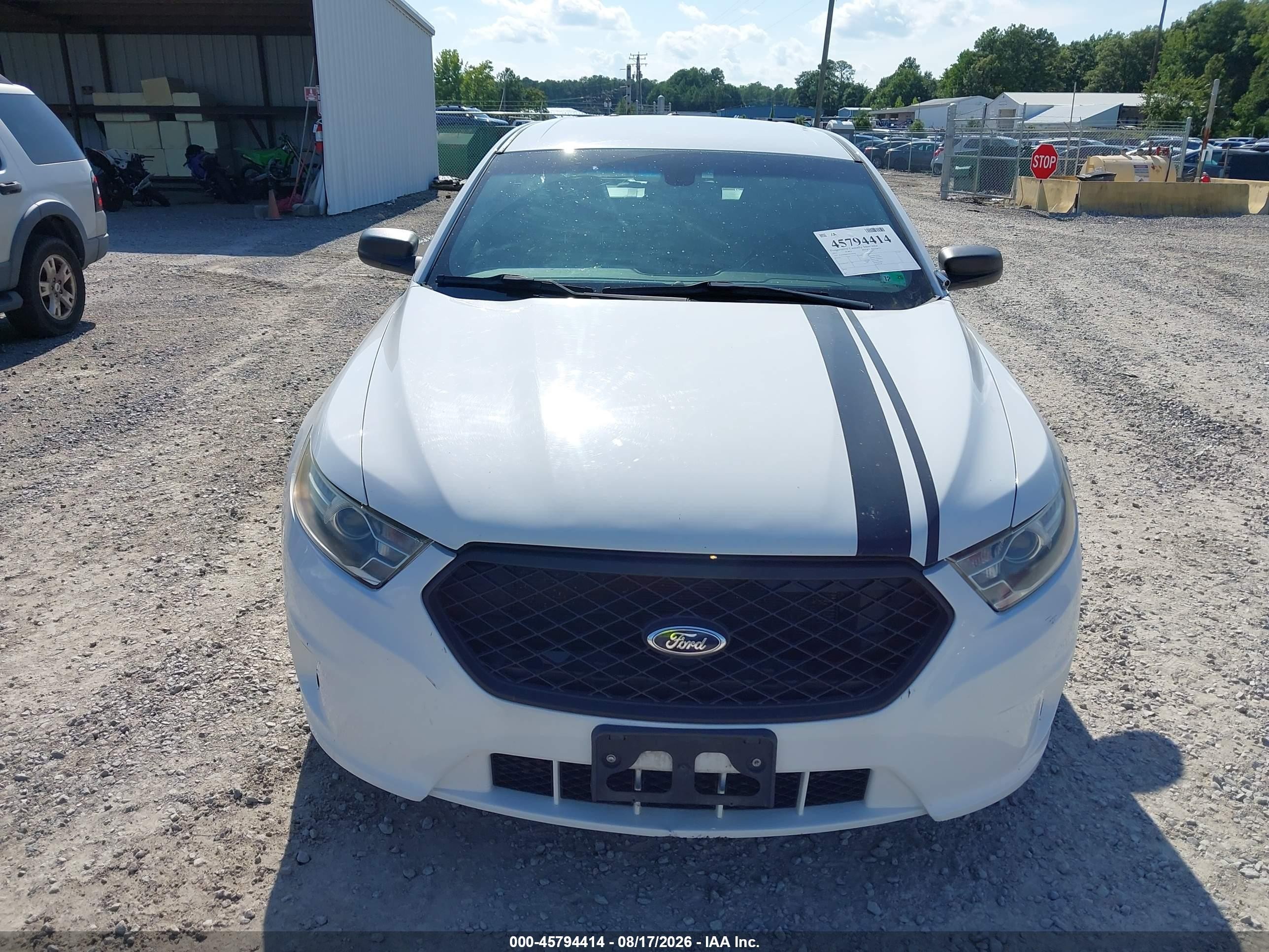 2013 Ford Police Interceptor   White vin: 1FAHP2M82DG148700