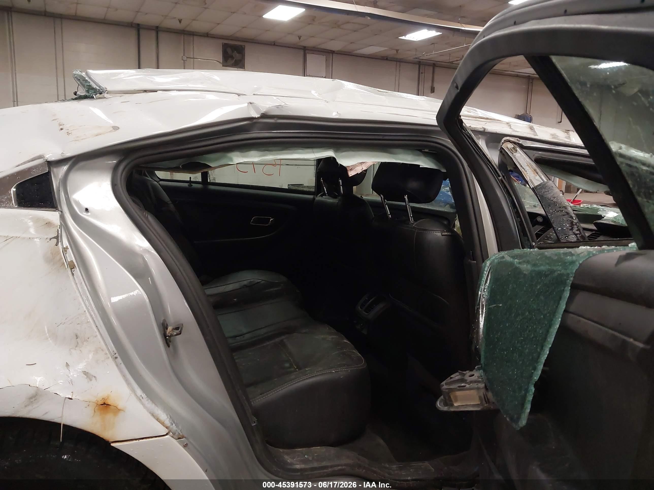 2013 Ford Police Interceptor   White vin: 1FAHP2M82DG235545