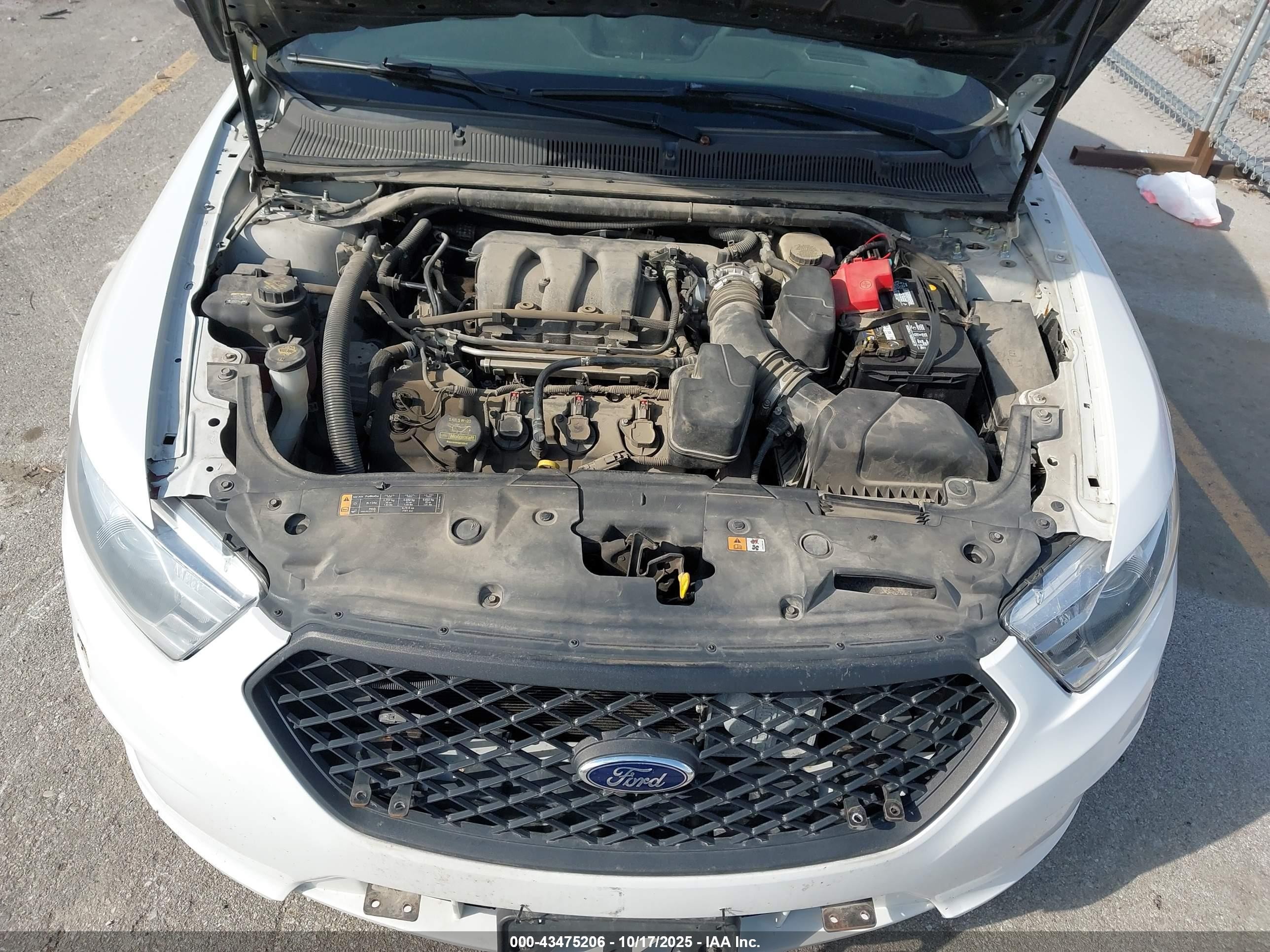2013 Ford Police Interceptor   White vin: 1FAHP2M83DG143456