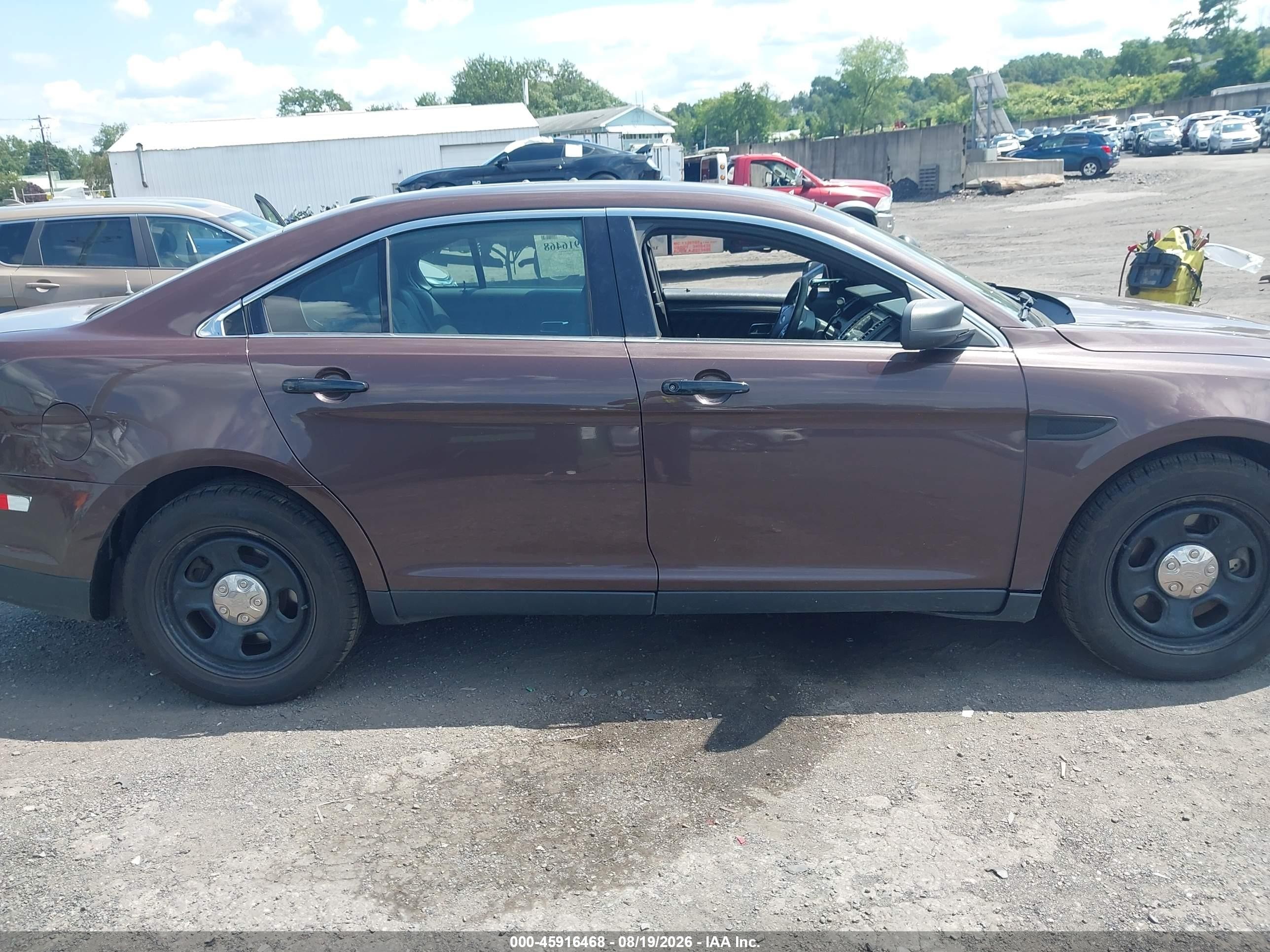 2013 Ford Police Interceptor   Brown vin: 1FAHP2M83DG206555