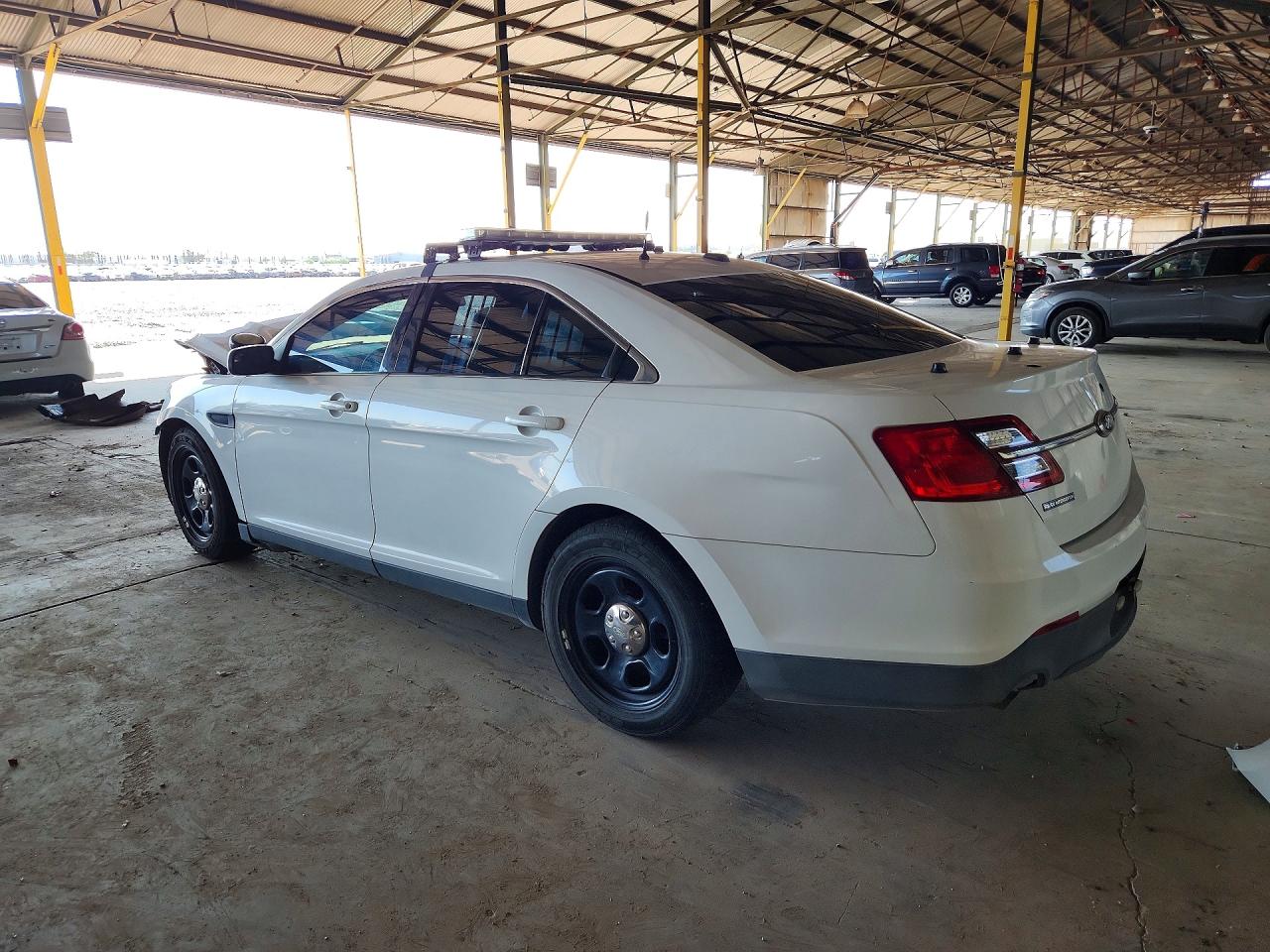 2013 Ford Taurus Police Interceptor Белый vin: 1FAHP2M85DG117120
