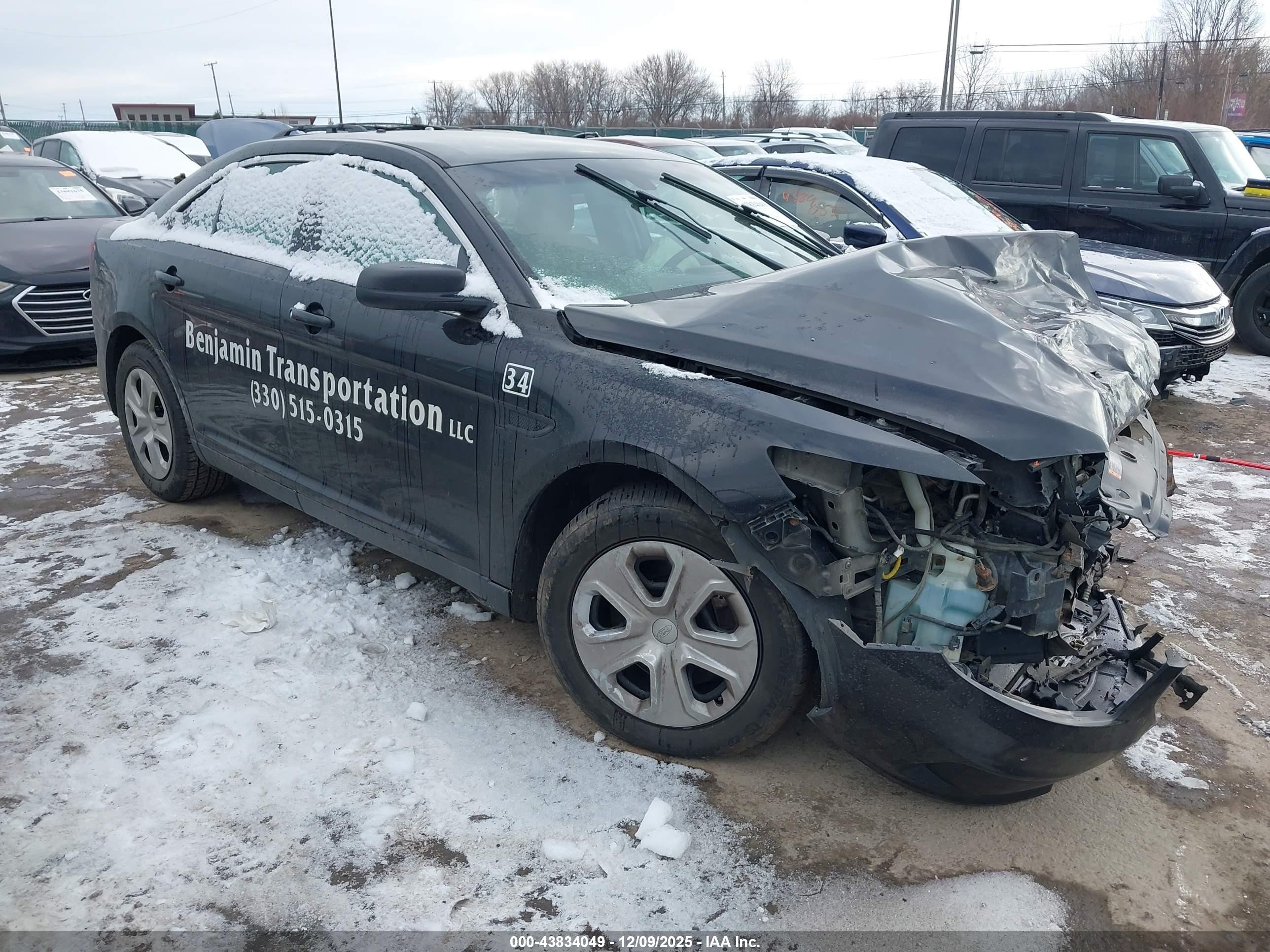 2013 Ford Police Interceptor   Black vin: 1FAHP2M89DG109568