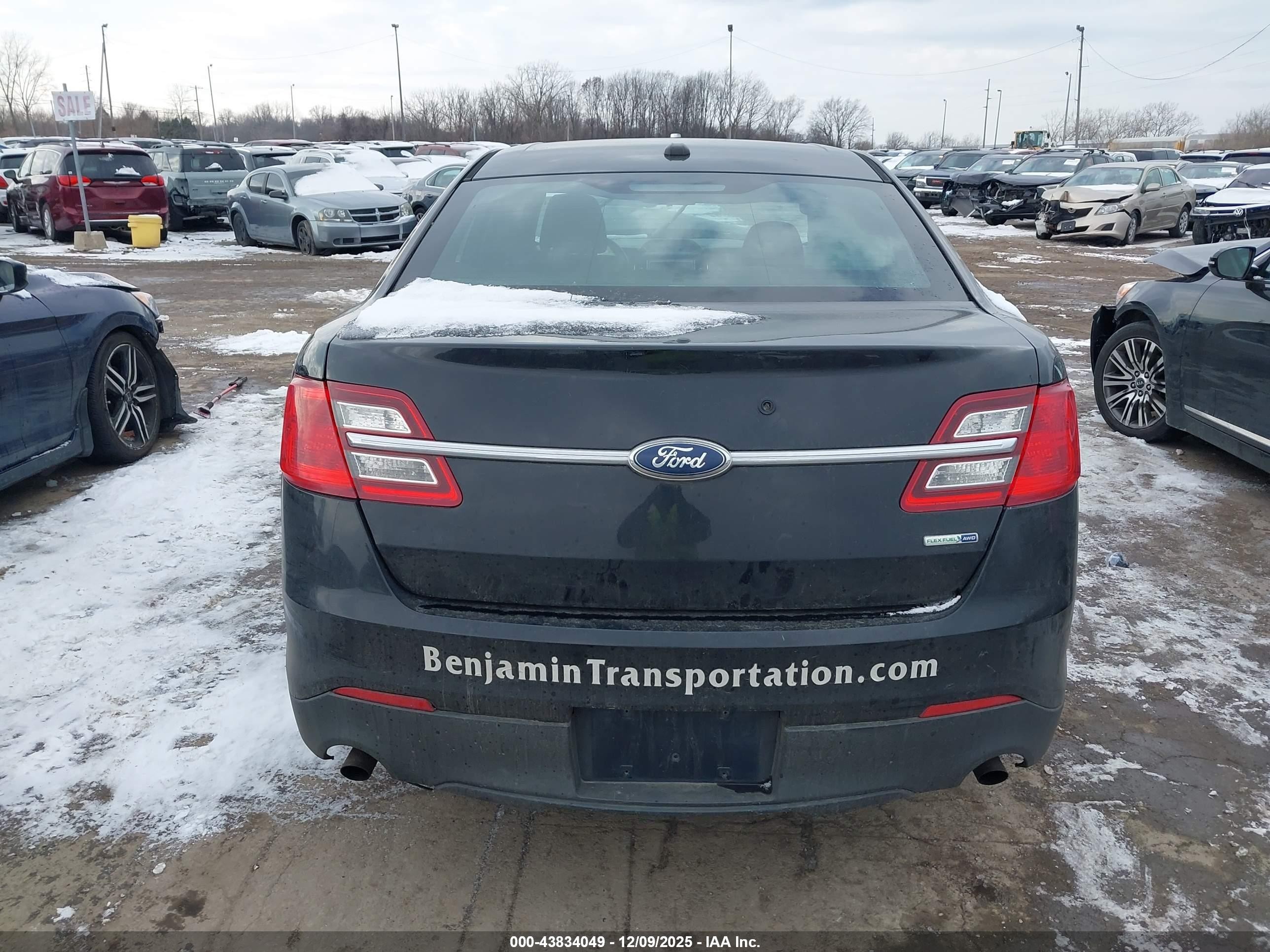 2013 Ford Police Interceptor   Black vin: 1FAHP2M89DG109568