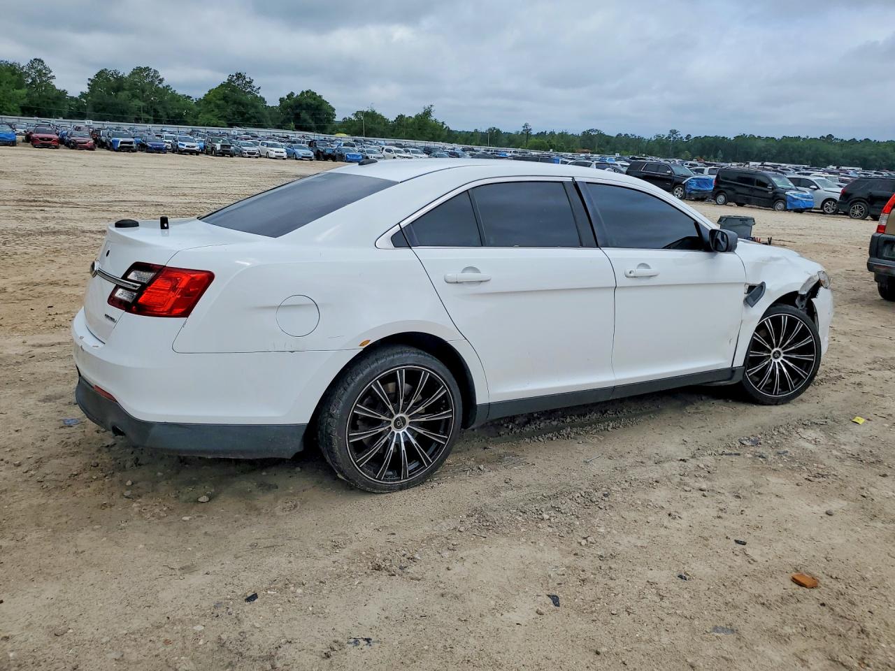 2013 Ford Taurus Police Interceptor White vin: 1FAHP2M89DG152808