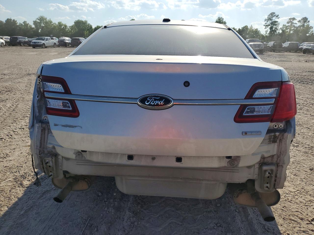 2014 Ford Taurus Police Interceptor Silver vin: 1FAHP2MK0EG175147