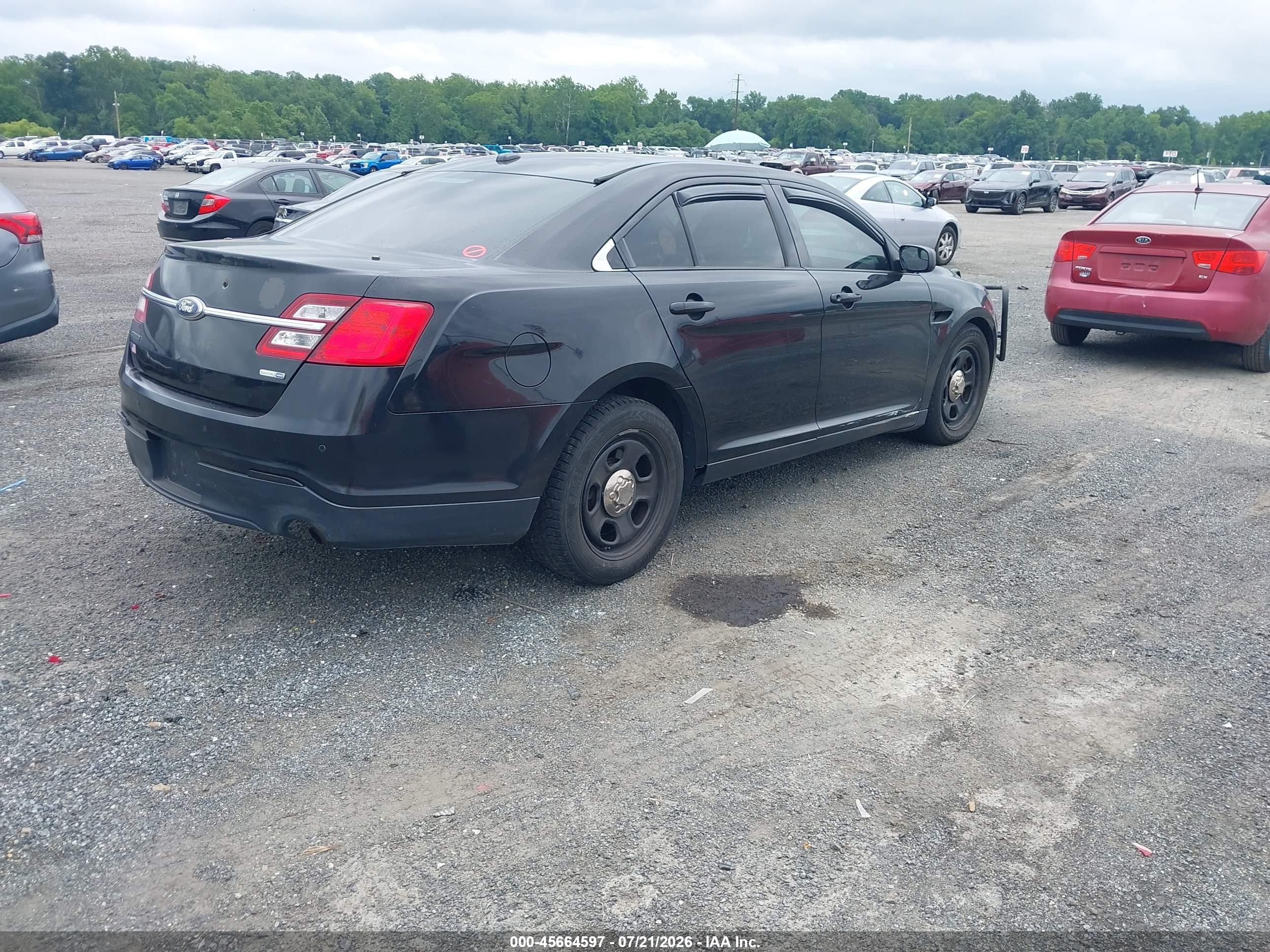 2015 Ford Police Interceptor   Черный vin: 1FAHP2MK0FG102457
