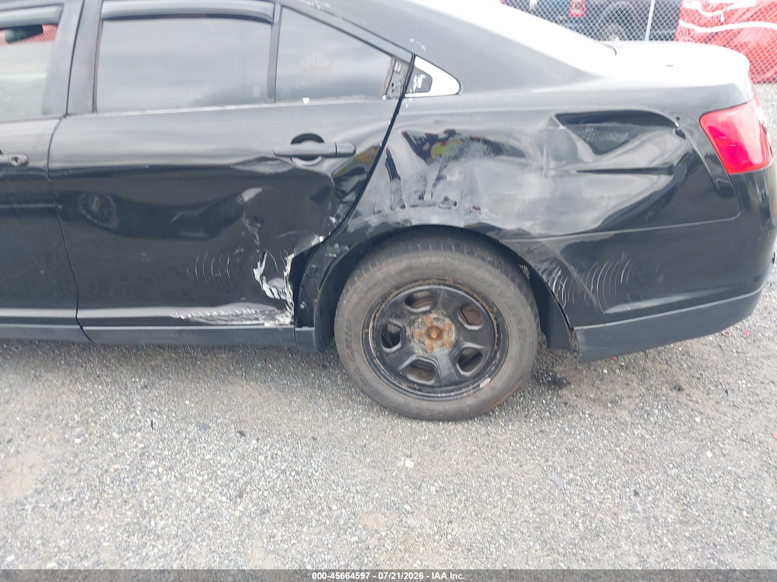 2015 Ford Police Interceptor   Черный vin: 1FAHP2MK0FG102457