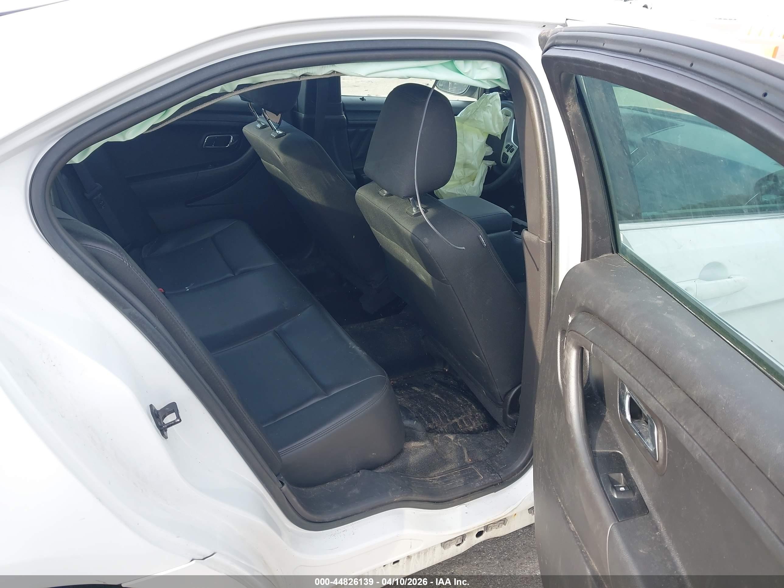 2015 Ford Police Interceptor   White vin: 1FAHP2MK1FG148914