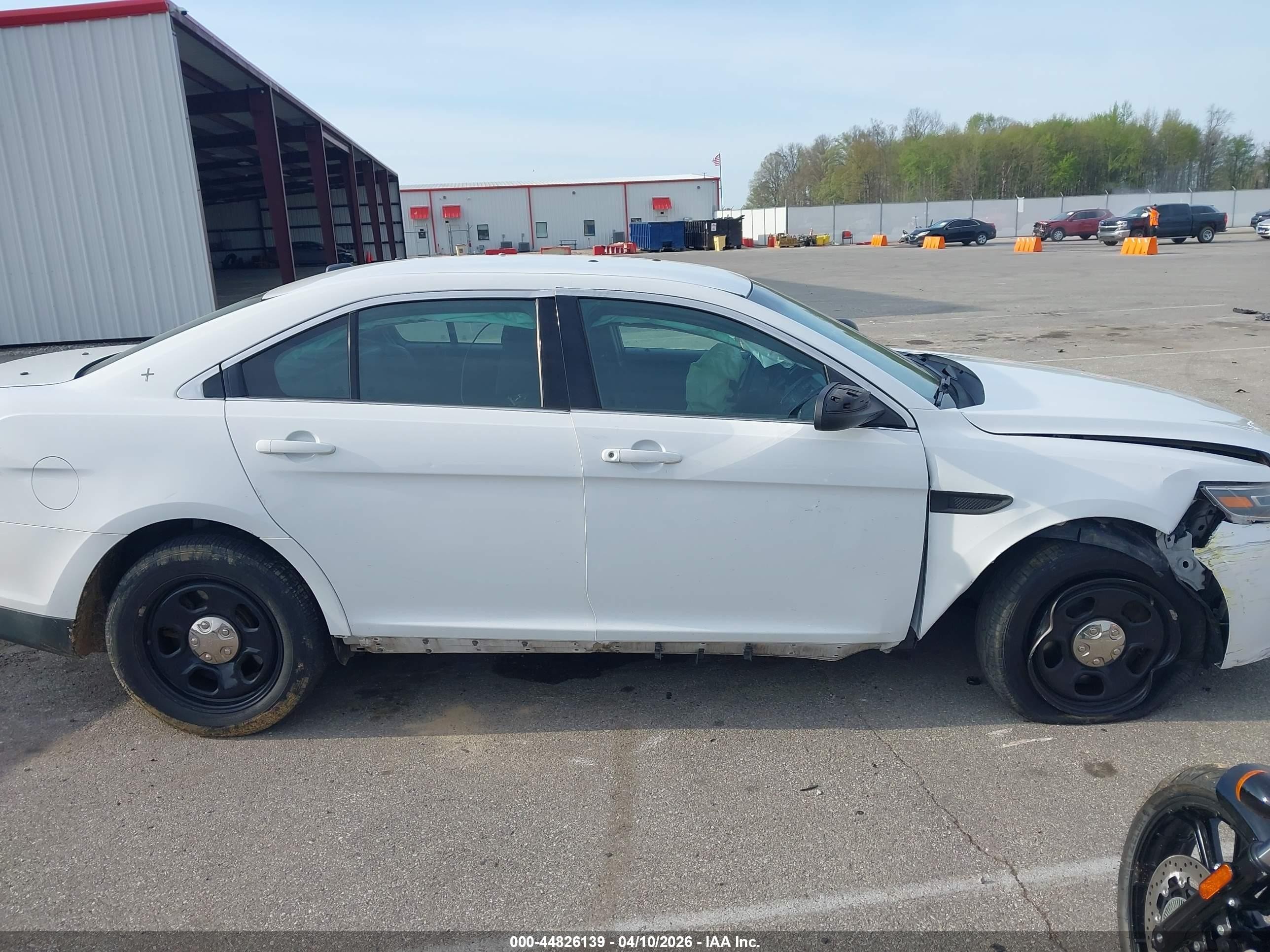 2015 Ford Police Interceptor   White vin: 1FAHP2MK1FG148914