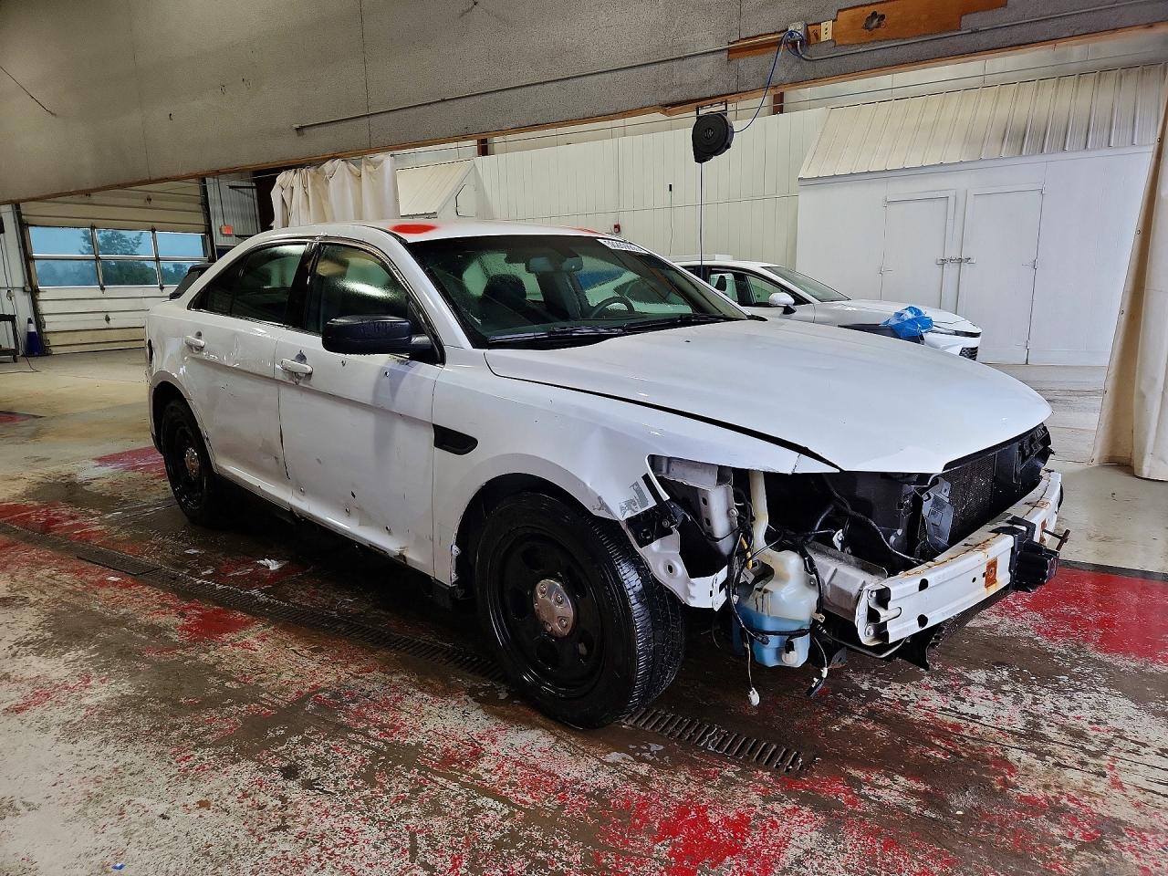 2015 Ford Taurus Police Interceptor Белый vin: 1FAHP2MK1FG157290
