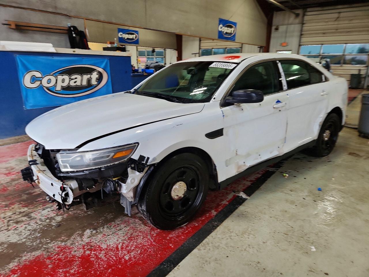 2015 Ford Taurus Police Interceptor Белый vin: 1FAHP2MK1FG157290