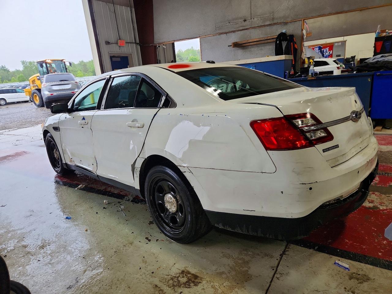 2015 Ford Taurus Police Interceptor Белый vin: 1FAHP2MK1FG157290