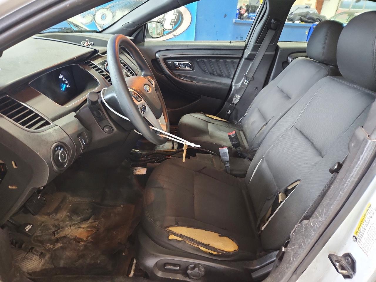 2015 Ford Taurus Police Interceptor Белый vin: 1FAHP2MK1FG157290