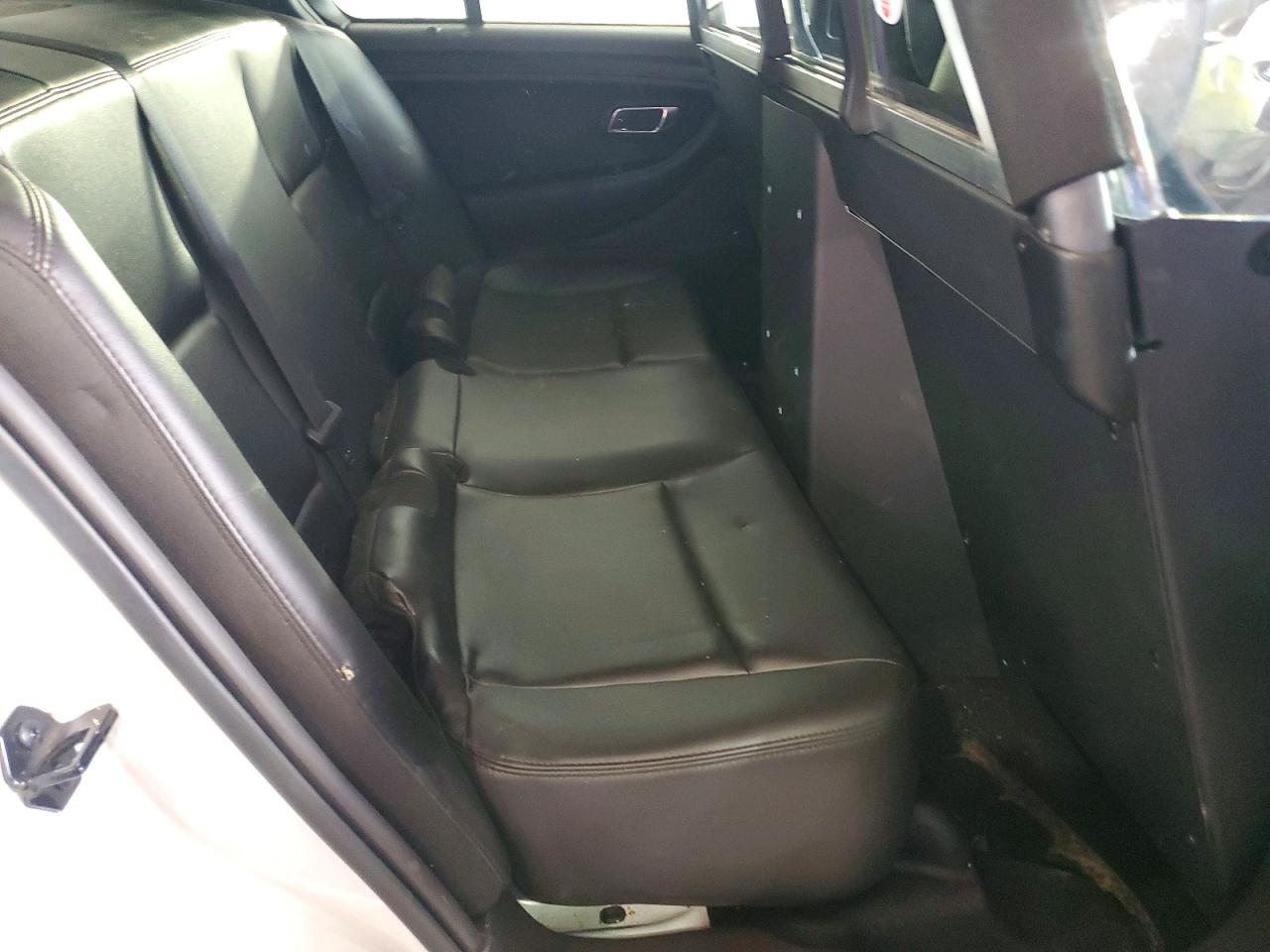 2015 Ford Taurus Police Interceptor White vin: 1FAHP2MK1FG204012