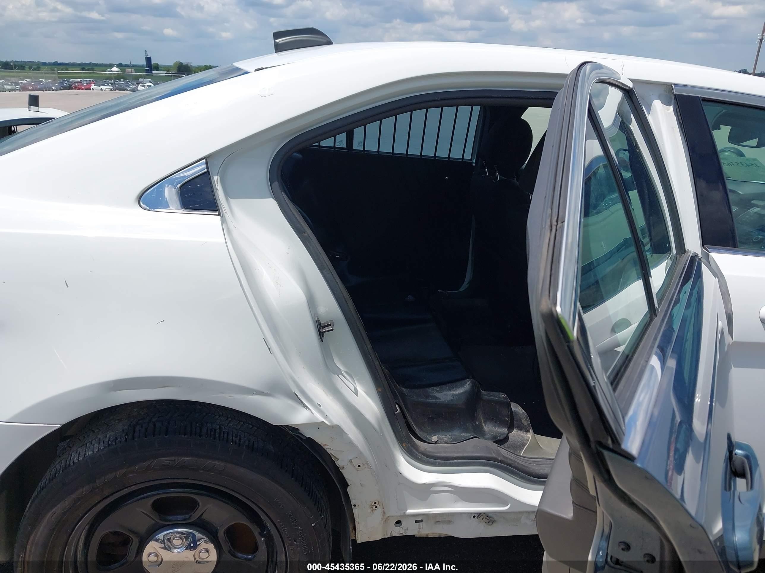 2015 Ford Police Interceptor   White vin: 1FAHP2MK2FG149036