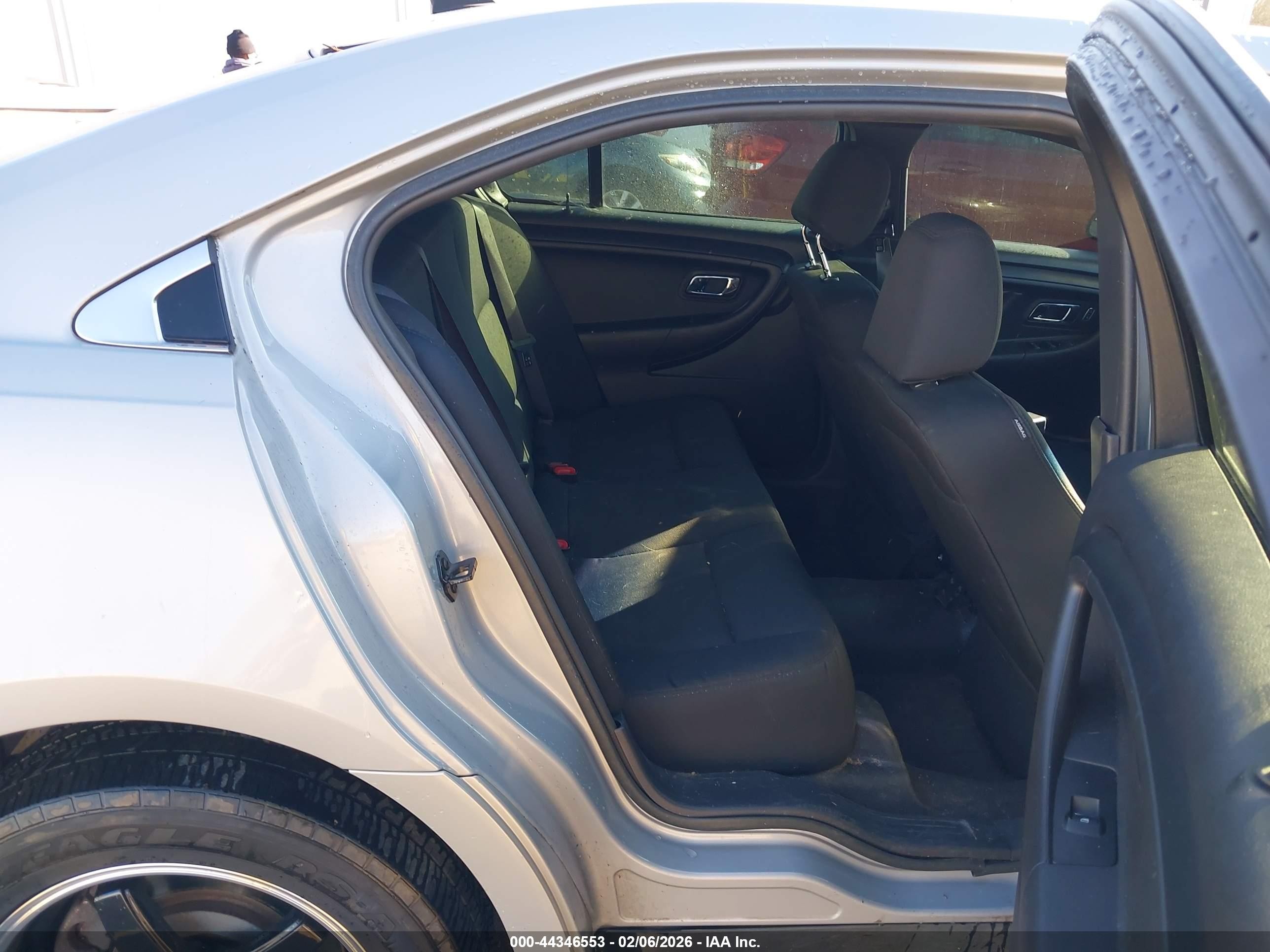 2015 Ford Police Interceptor   Silver vin: 1FAHP2MK2FG180576