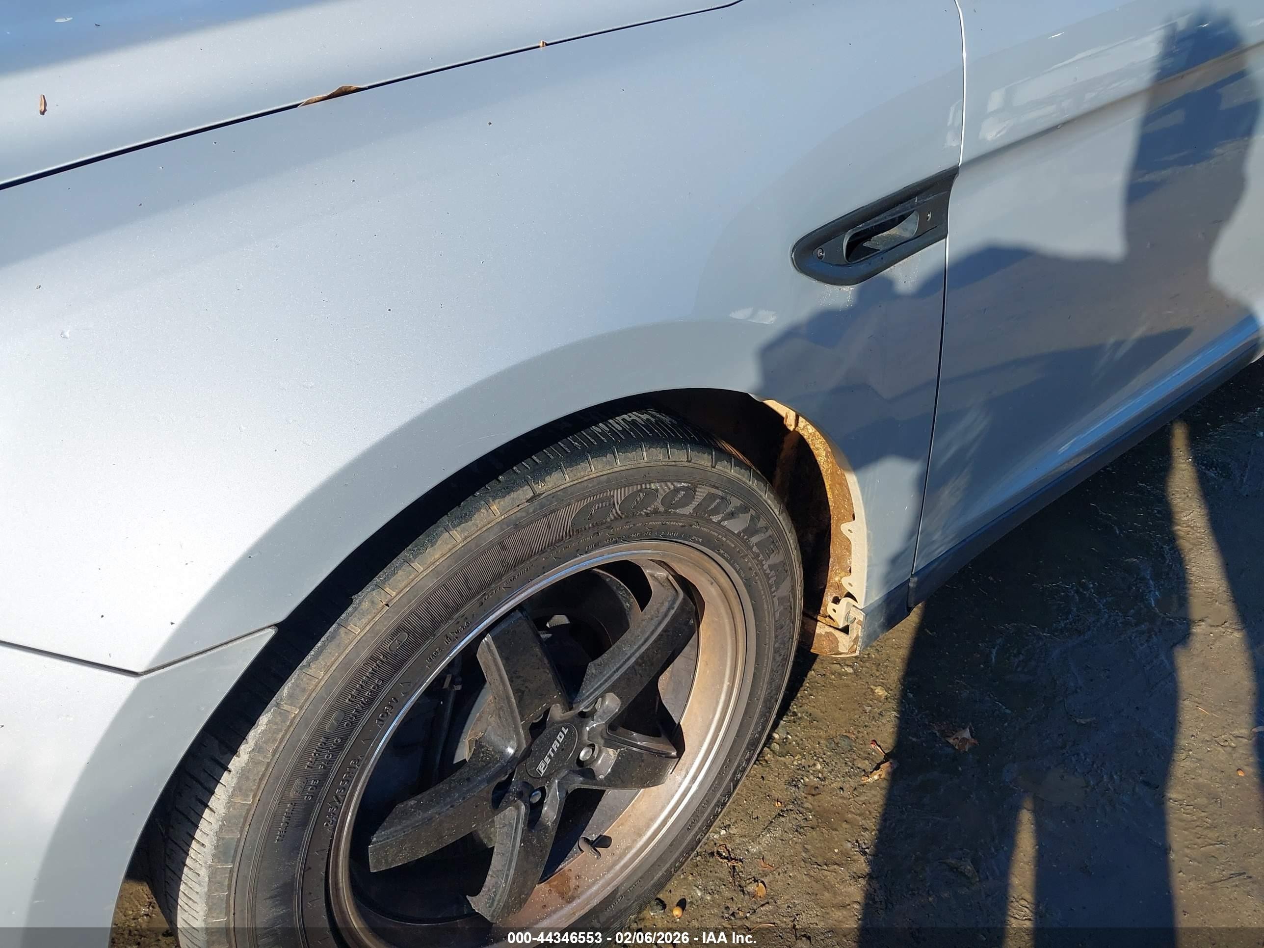 2015 Ford Police Interceptor   Silver vin: 1FAHP2MK2FG180576