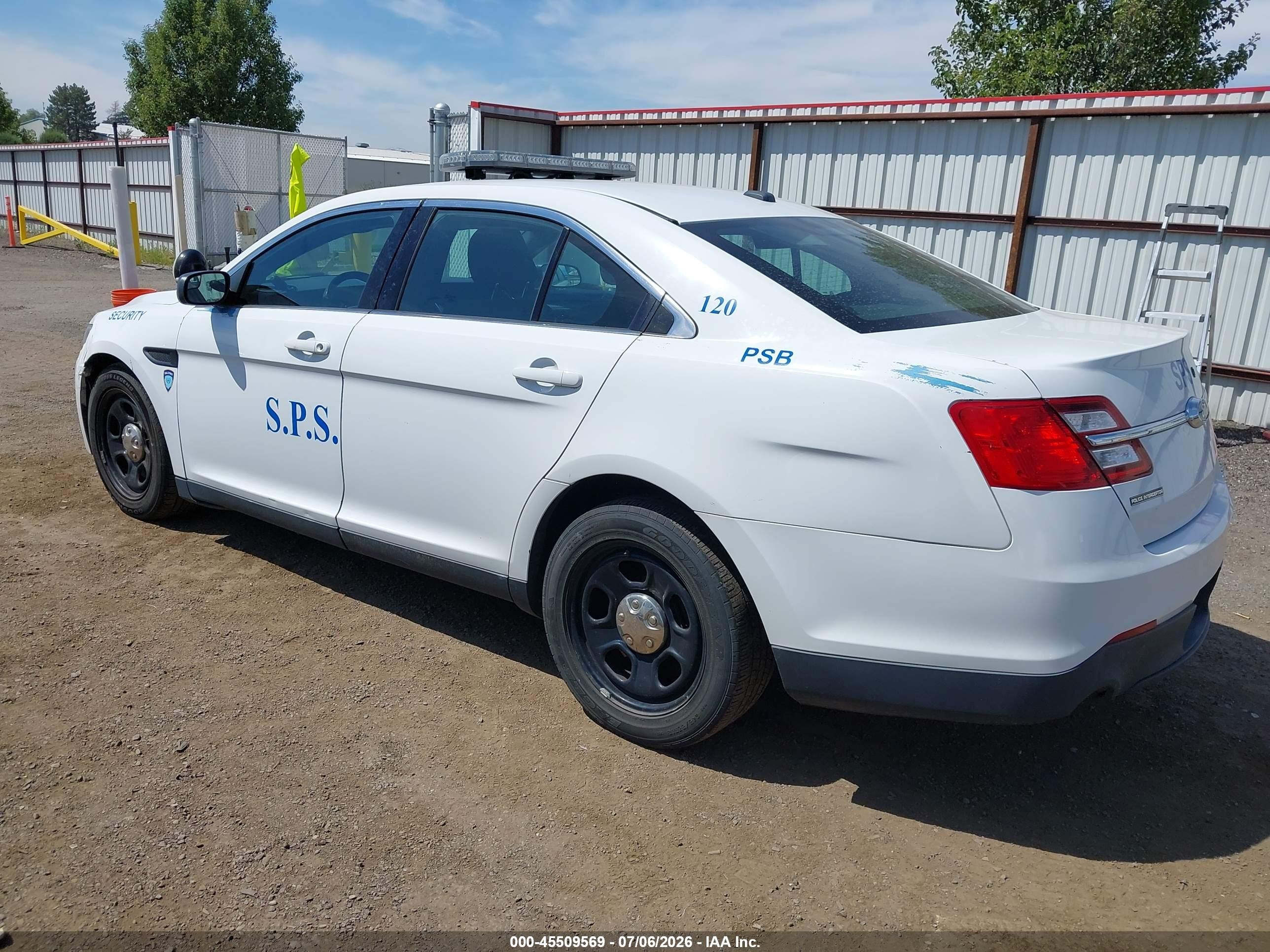2015 Ford Taurus   White vin: 1FAHP2MK3FG176357