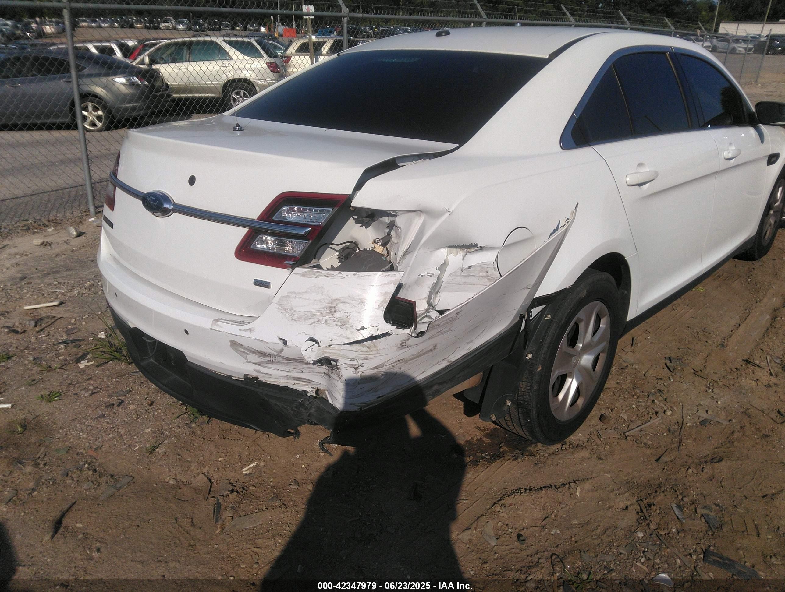 2015 Ford Police Interceptor   White vin: 1FAHP2MK3FG184832