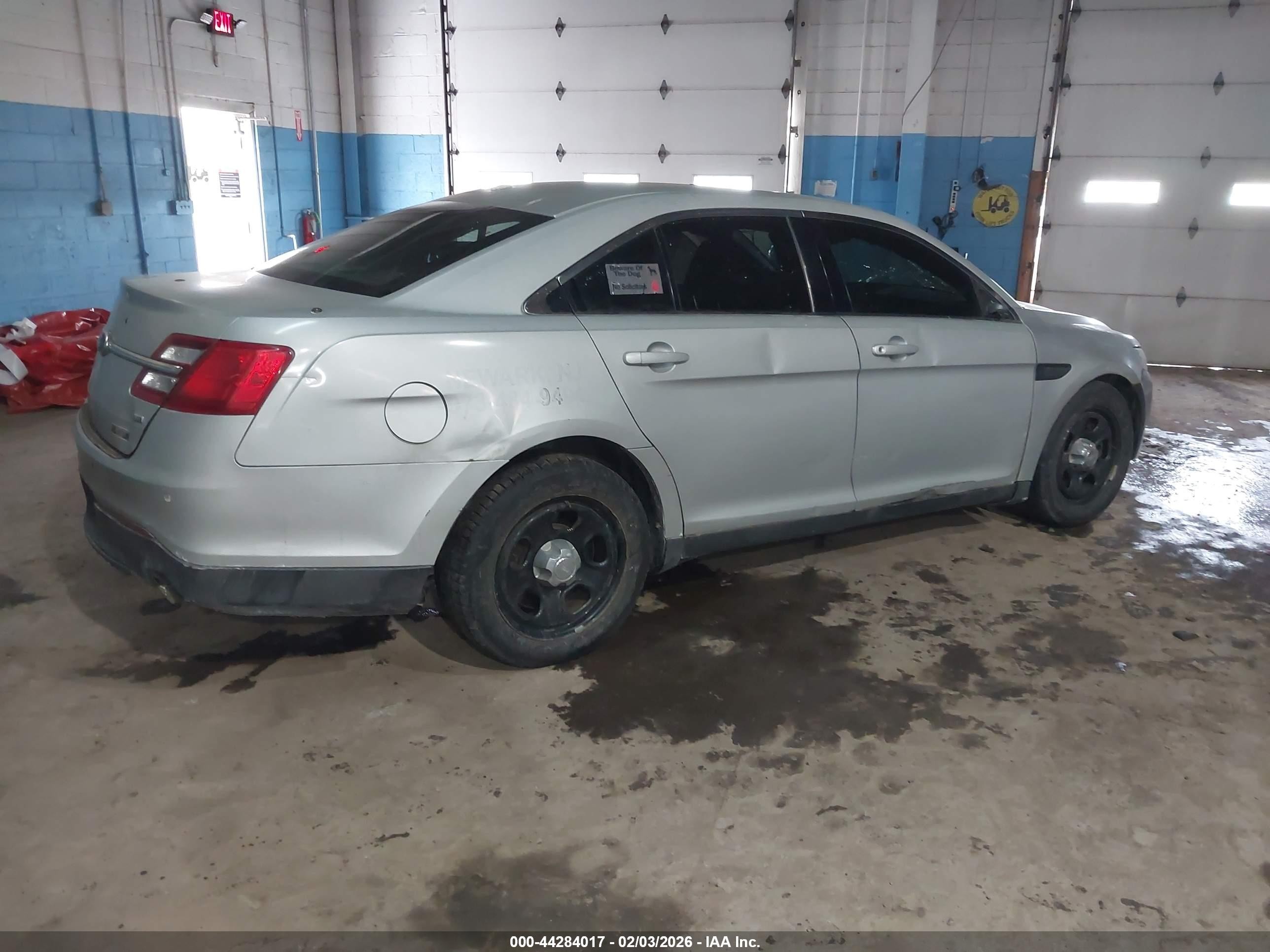 2014 Ford Police Interceptor   Silver vin: 1FAHP2MK4EG124119